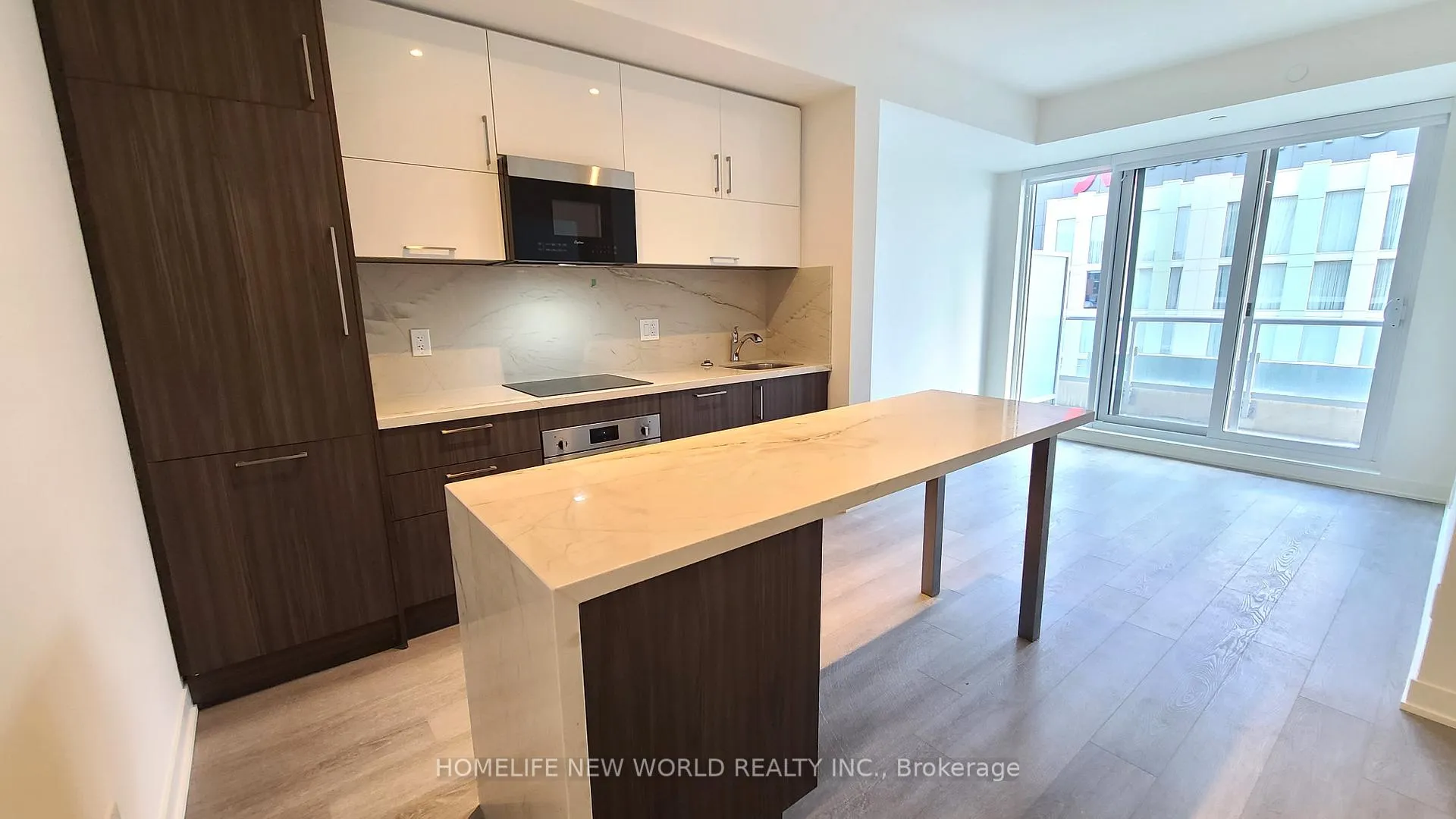 Photo 4 of Unit 813, 8119 Birchmount Road, Markham, Unionville — HOMEH