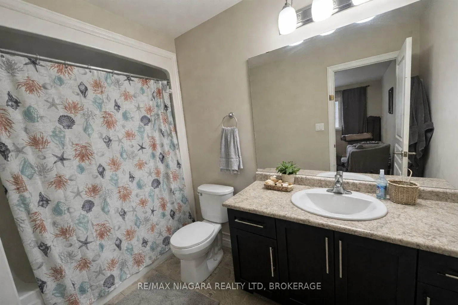 Photo 11 of 7905 Oldfield Road, Niagara Falls, Oldfield — HOMEH