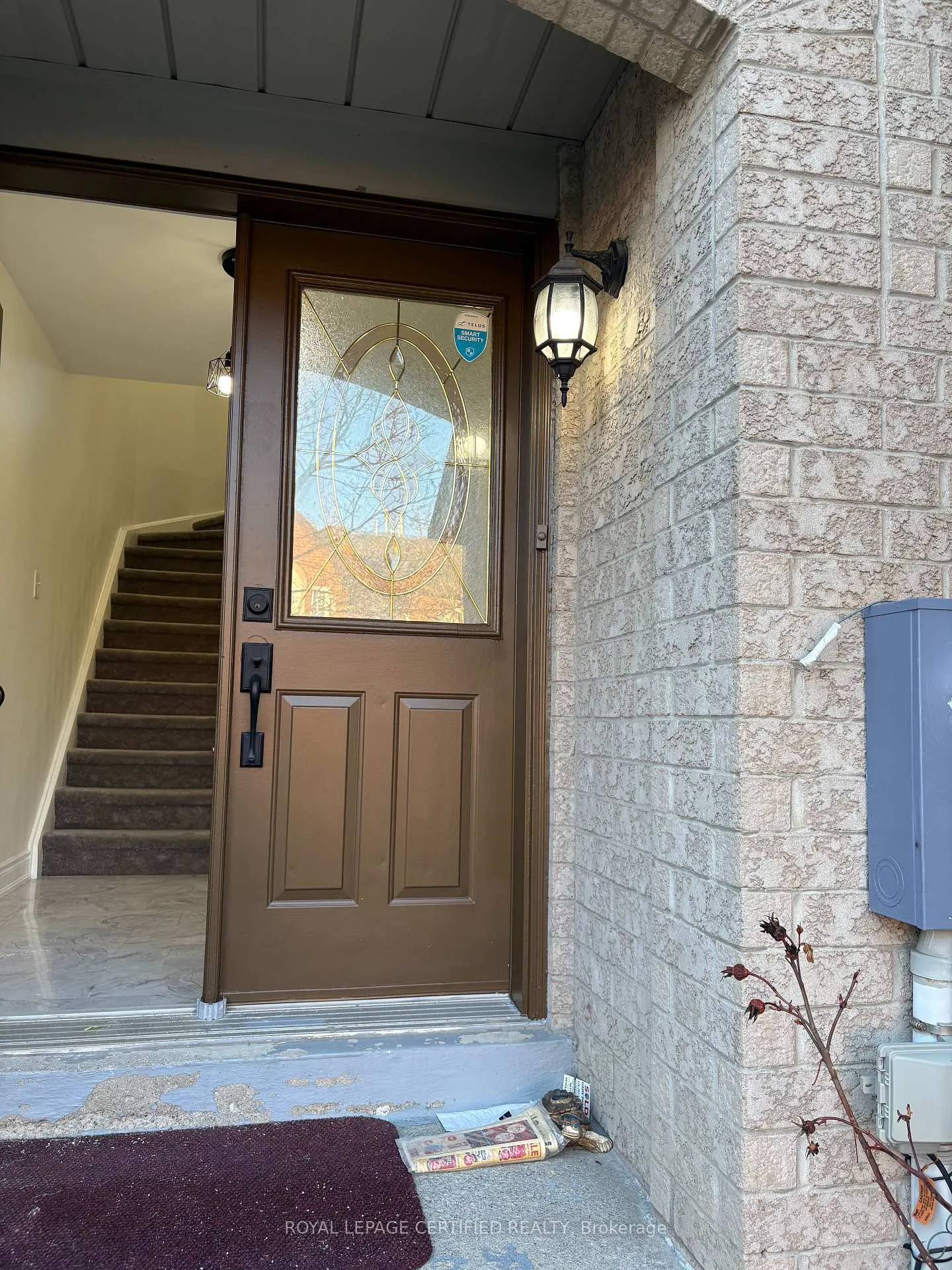 Photo 1 of 26 Goldenlight Circle, Brampton, Brampton West — HOMEH