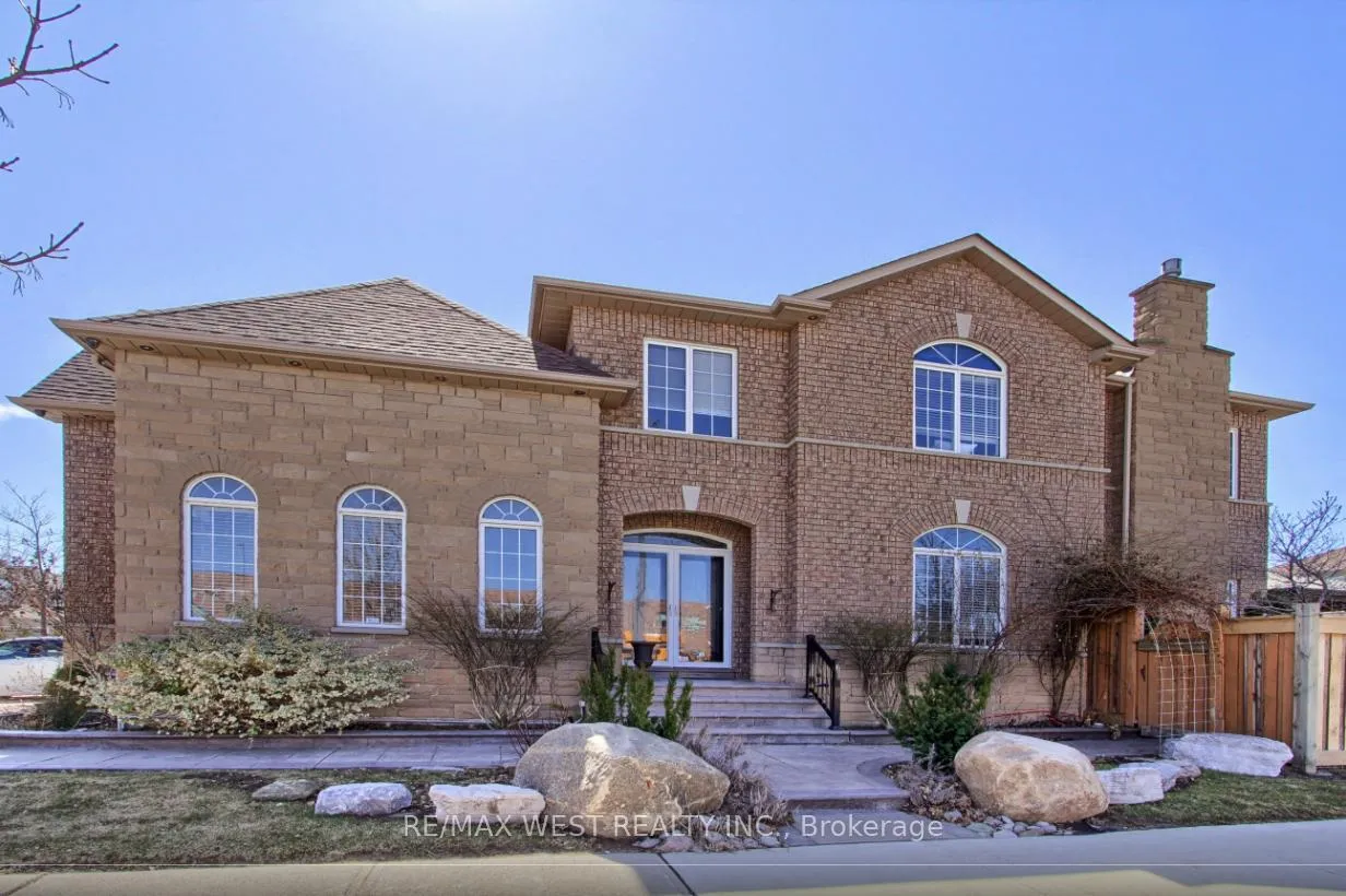 Photo 1 of 2 Sgotto Boulevard, Vaughan, Sonoma Heights — HOMEH