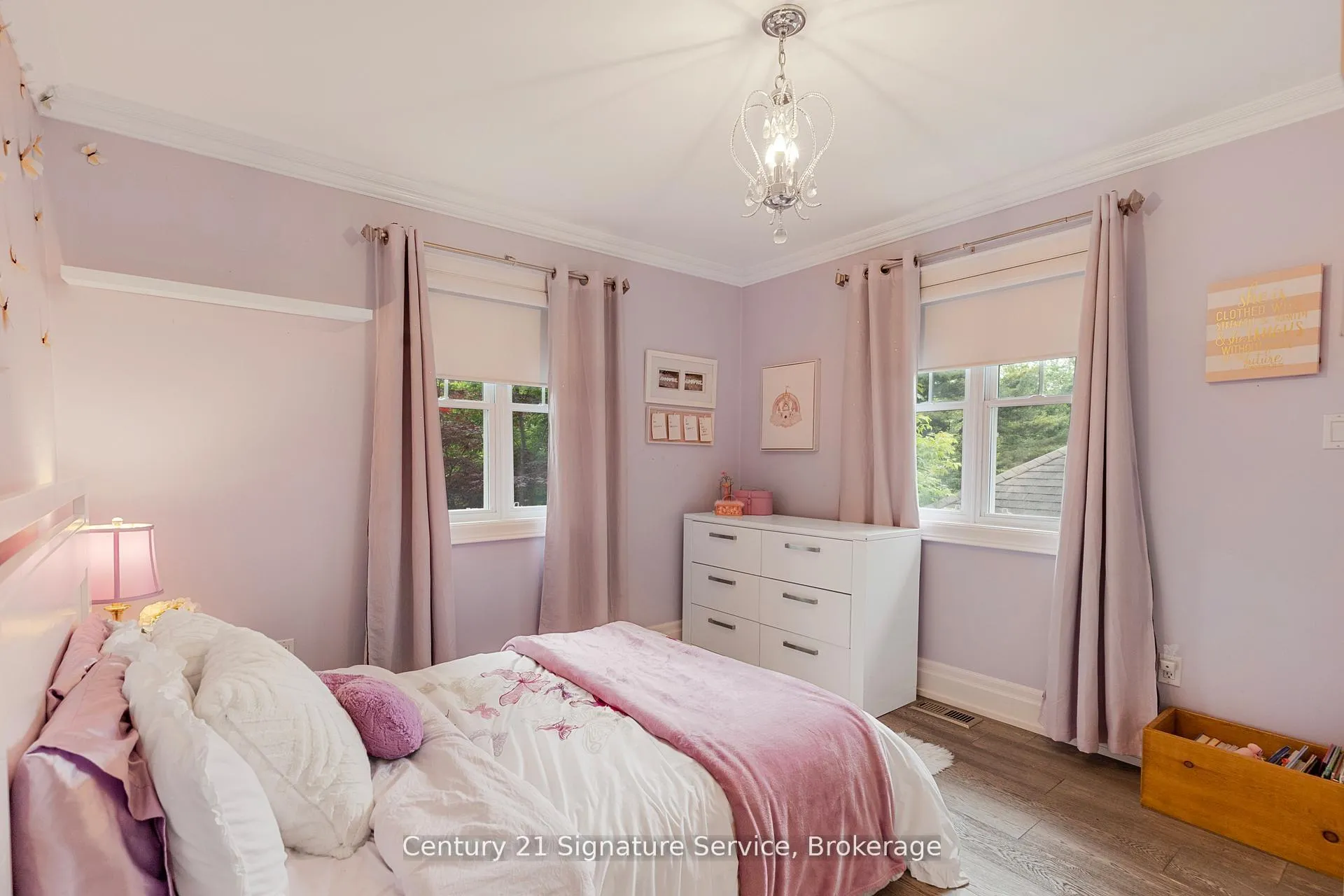 Photo 10 of 33 McIntosh Avenue, Etobicoke, Stonegate-Queensway — HOMEH