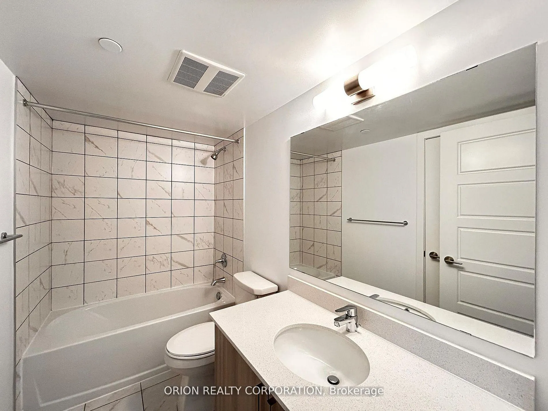 Photo 6 of Unit 601, 1010 Sandy Beach Road, Pickering, Bay Ridges — HOMEH