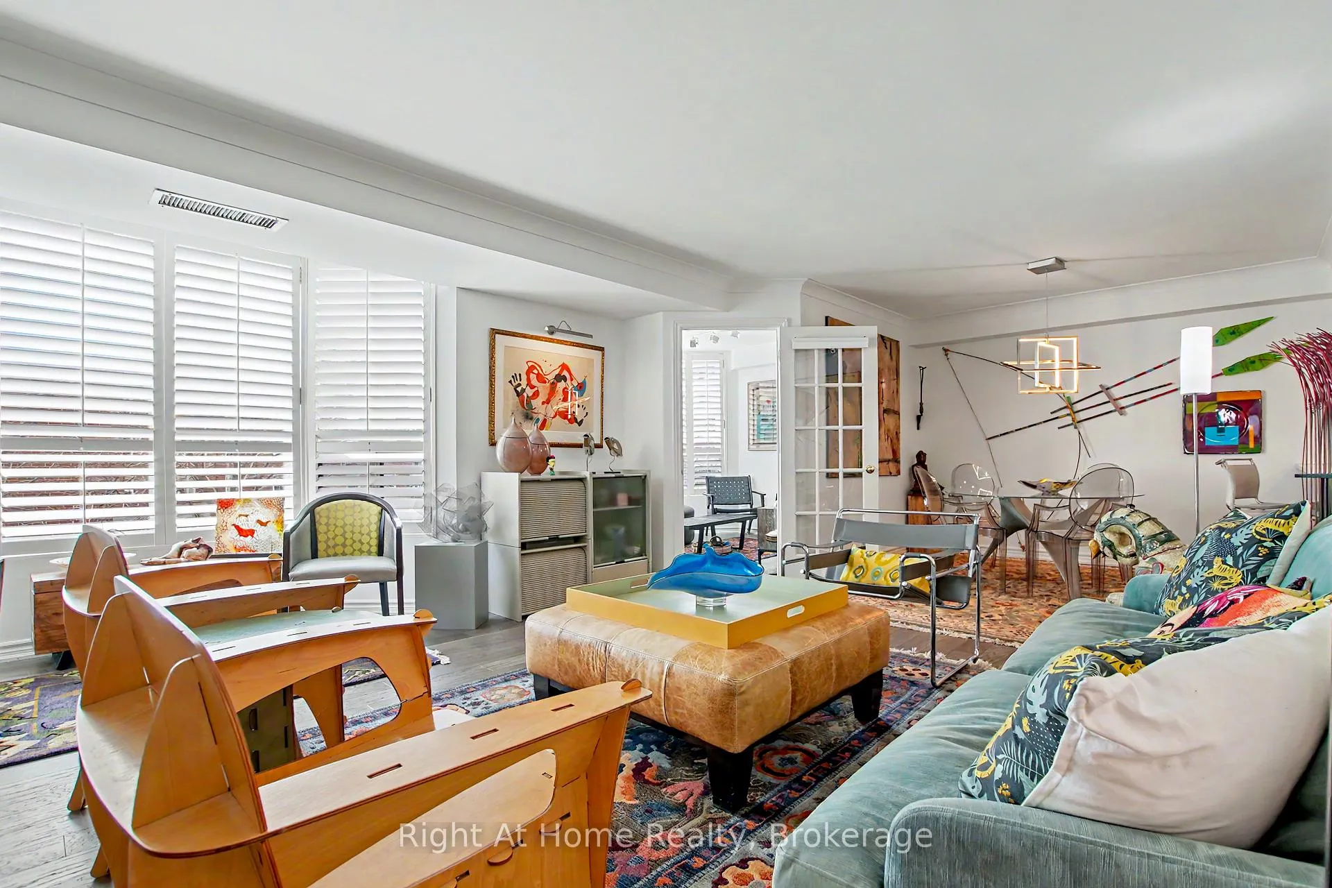 Photo 9 of Unit 405, 2121 Lakeshore Road, Burlington, Brant — HOMEH