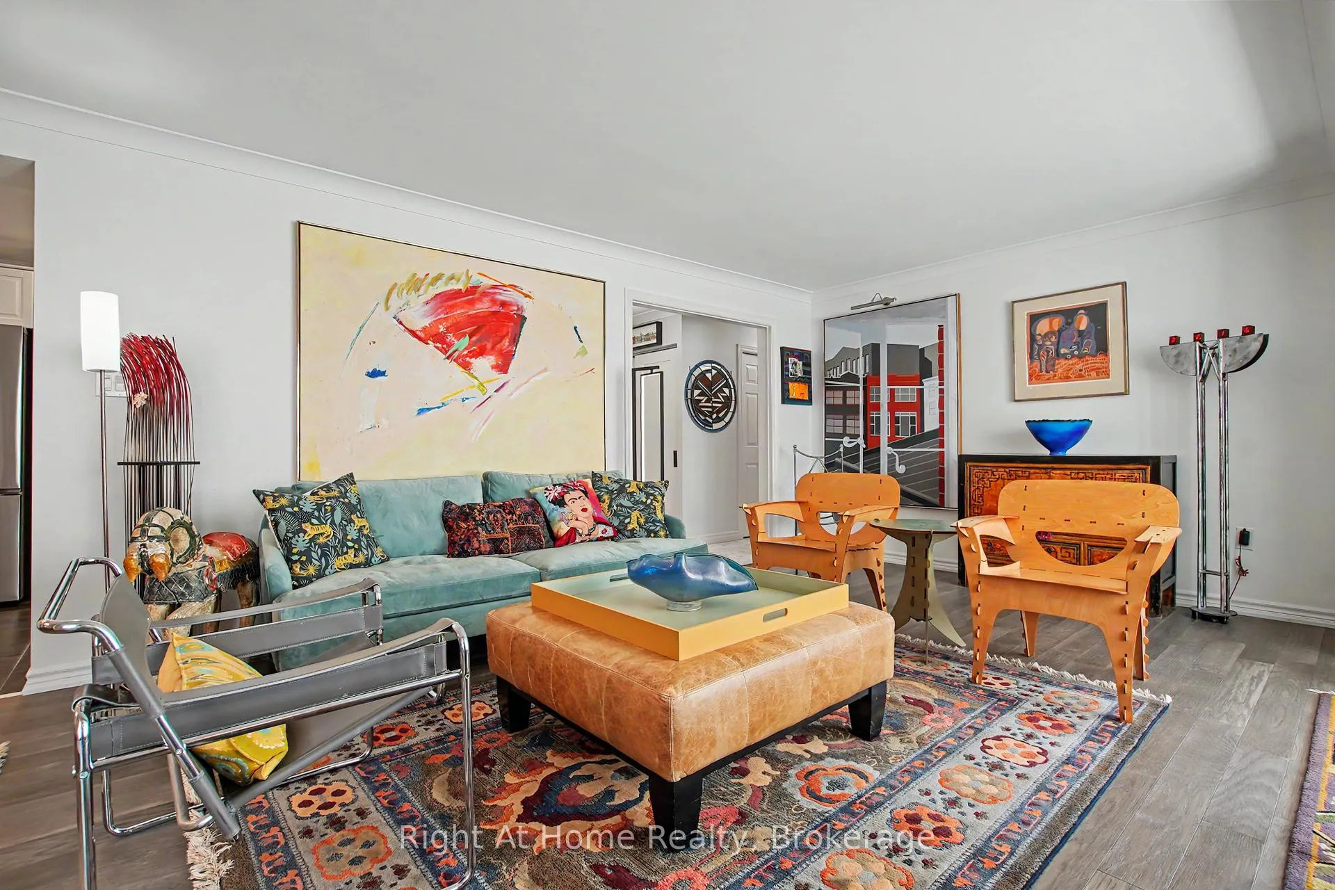 Photo 12 of Unit 405, 2121 Lakeshore Road, Burlington, Brant — HOMEH