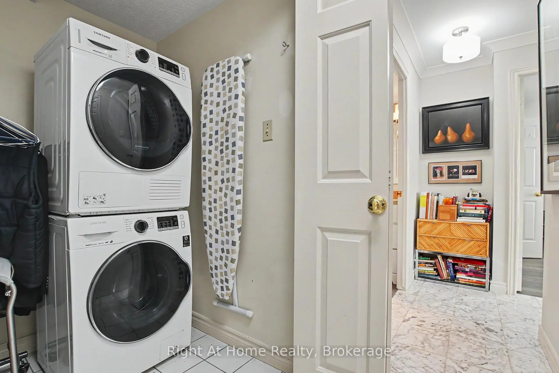 Photo 28 of Unit 405, 2121 Lakeshore Road, Burlington, Brant — HOMEH