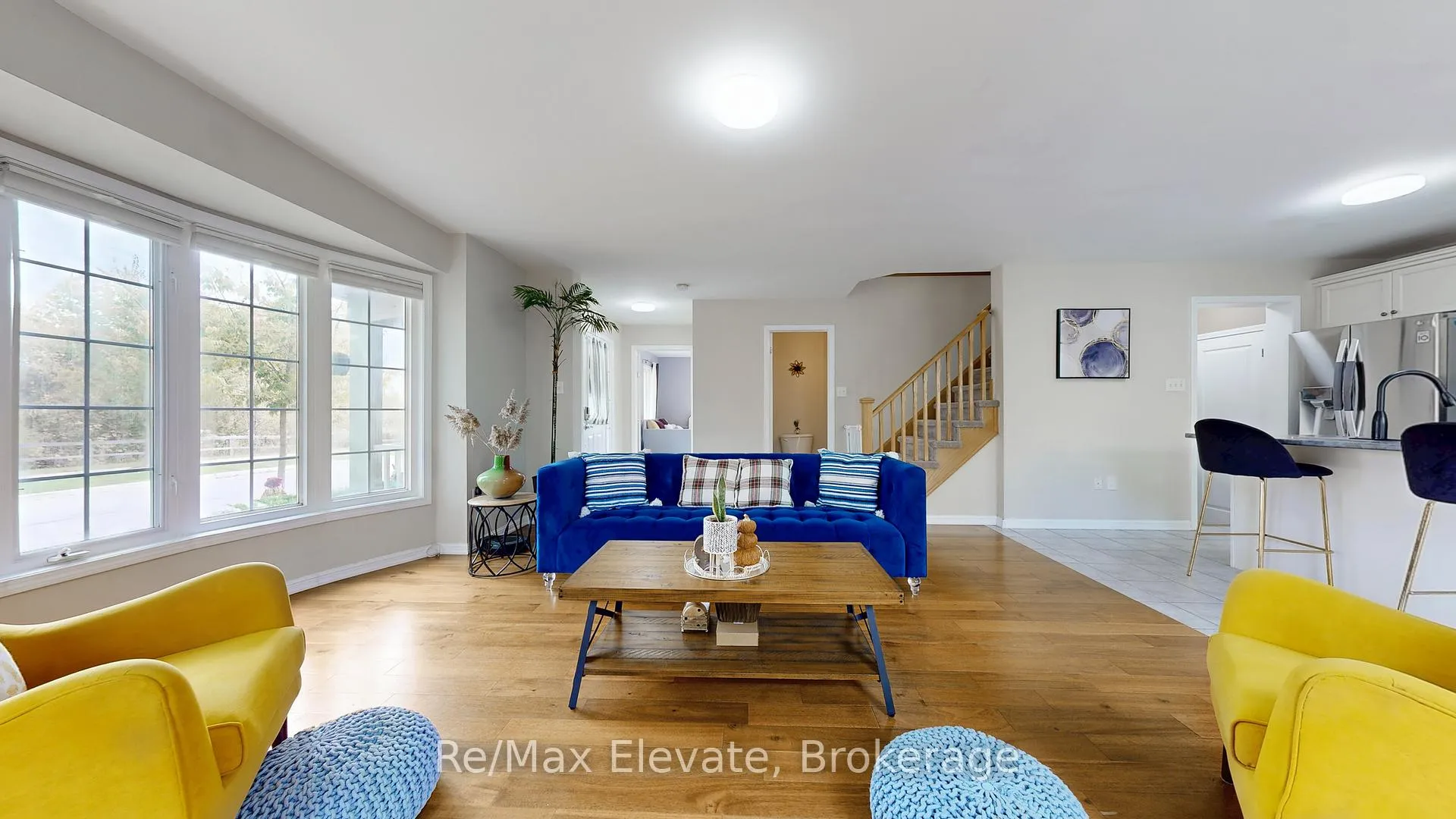 Photo 6 of 44 Callander Crescent, New Tecumseth, Alliston — HOMEH