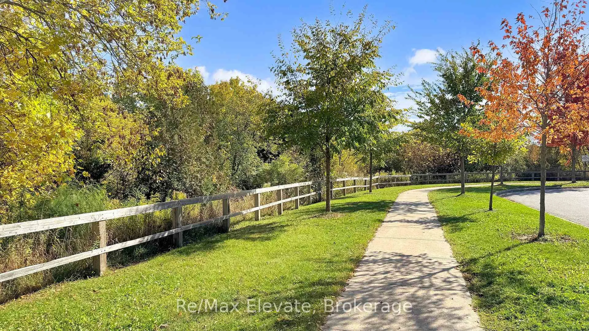 Photo 38 of 44 Callander Crescent, New Tecumseth, Alliston — HOMEH
