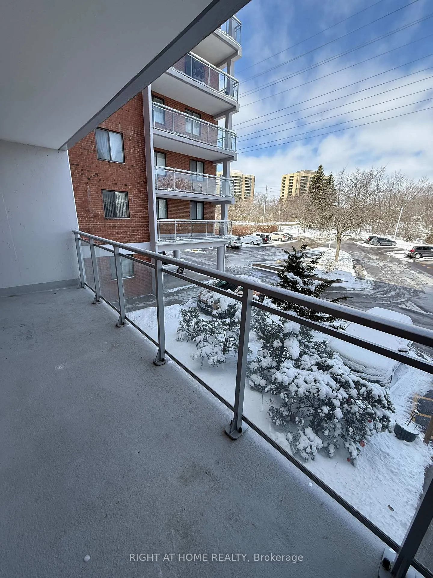 Photo 10 of 855 Wilson Road N, Oshawa, Pinecrest — HOMEH