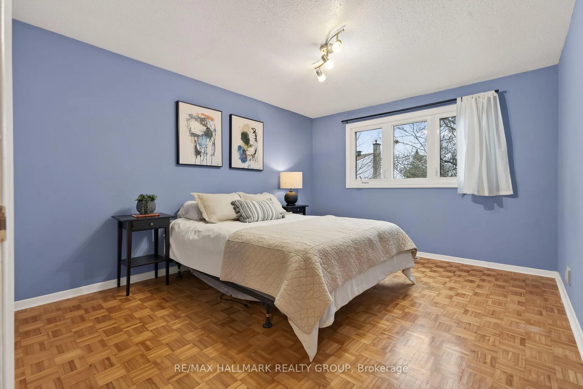Photo 24 of 24 Hobart Crescent, Ottawa, Sheahan Estates/Trend Village — HOMEH