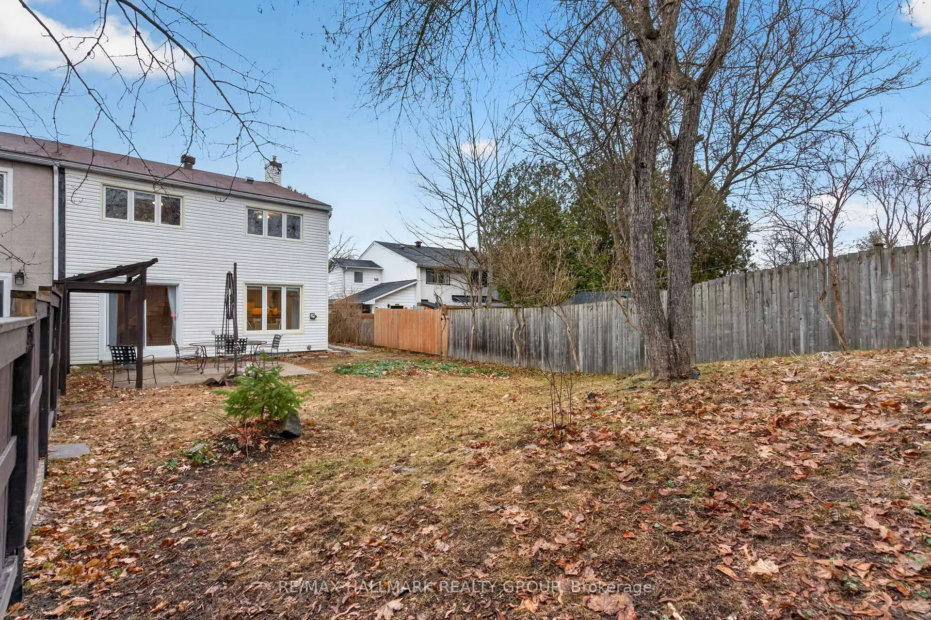 Photo 36 of 24 Hobart Crescent, Ottawa, Sheahan Estates/Trend Village — HOMEH