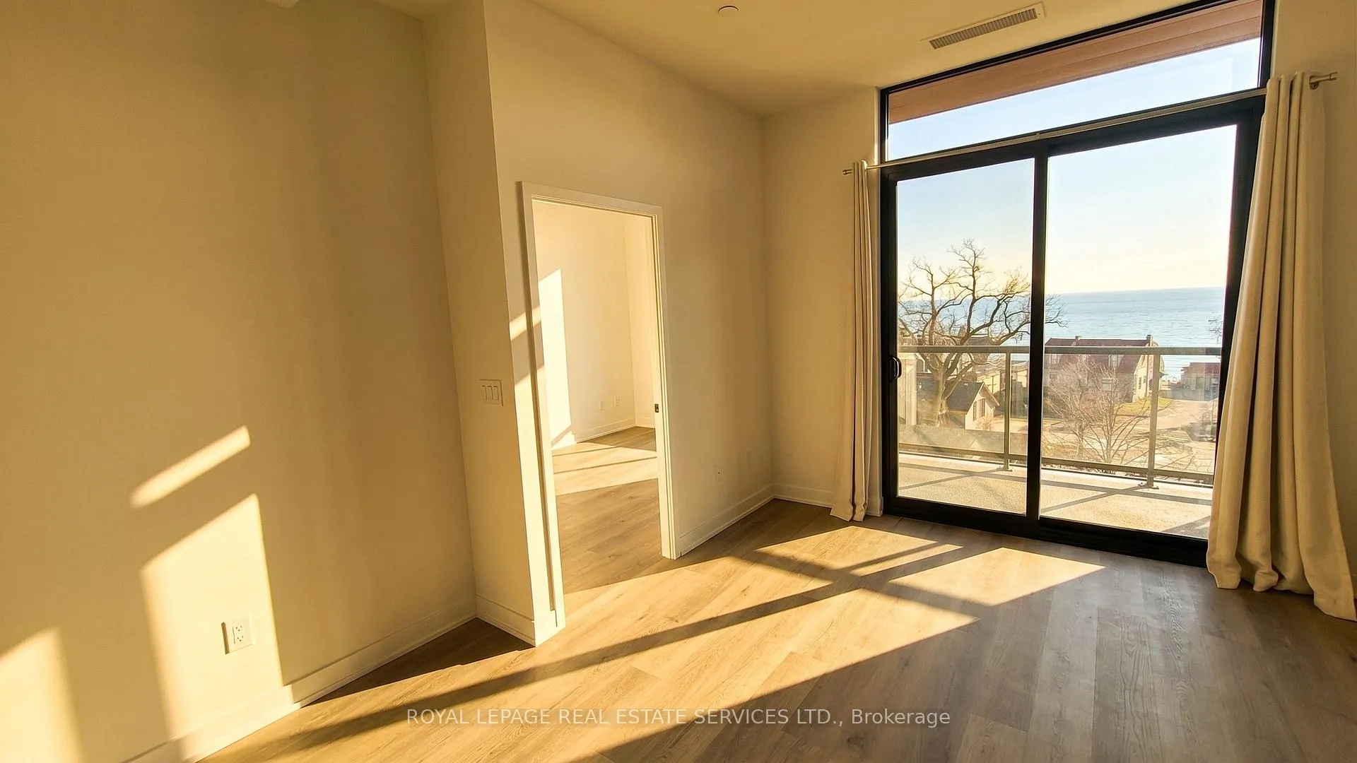 Photo 6 of Unit 411, 2075 Lakeshore Road, Burlington, Brant — HOMEH