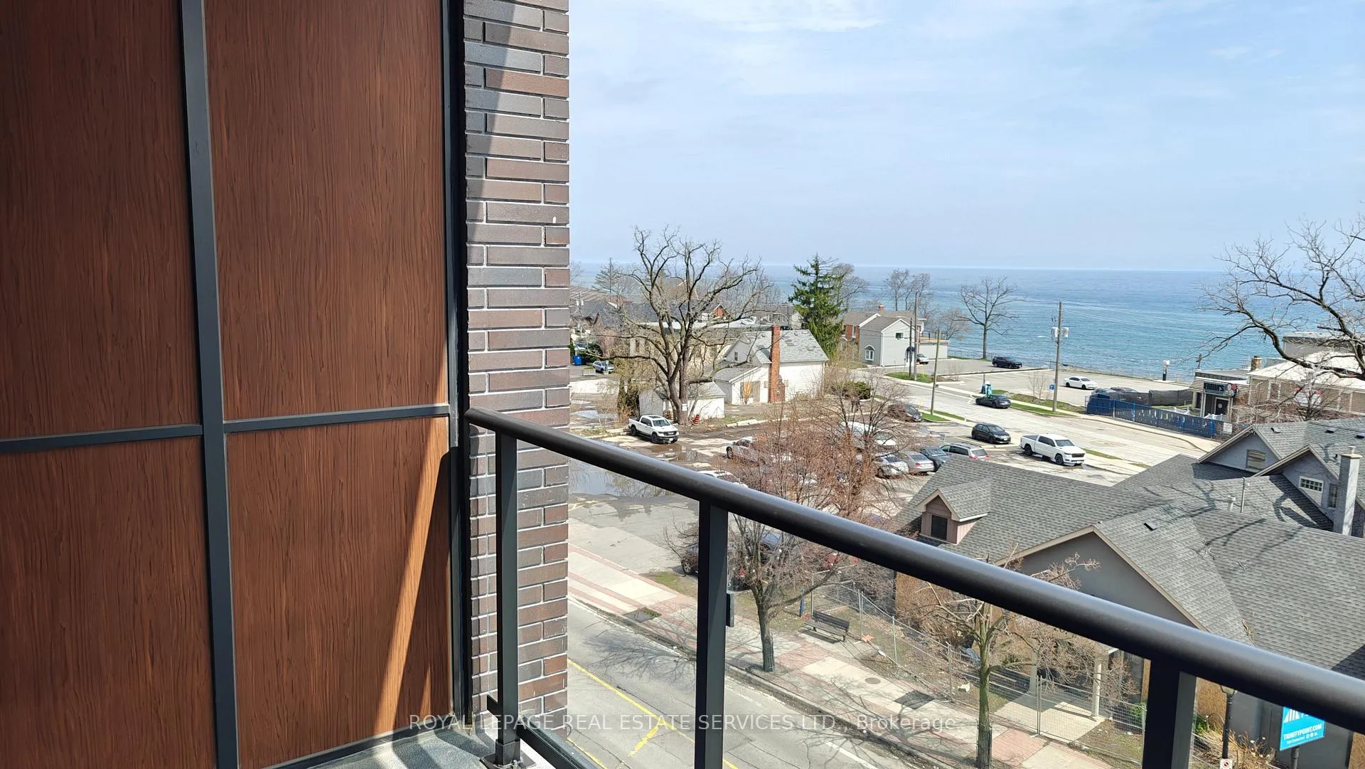 Photo 13 of Unit 411, 2075 Lakeshore Road, Burlington, Brant — HOMEH