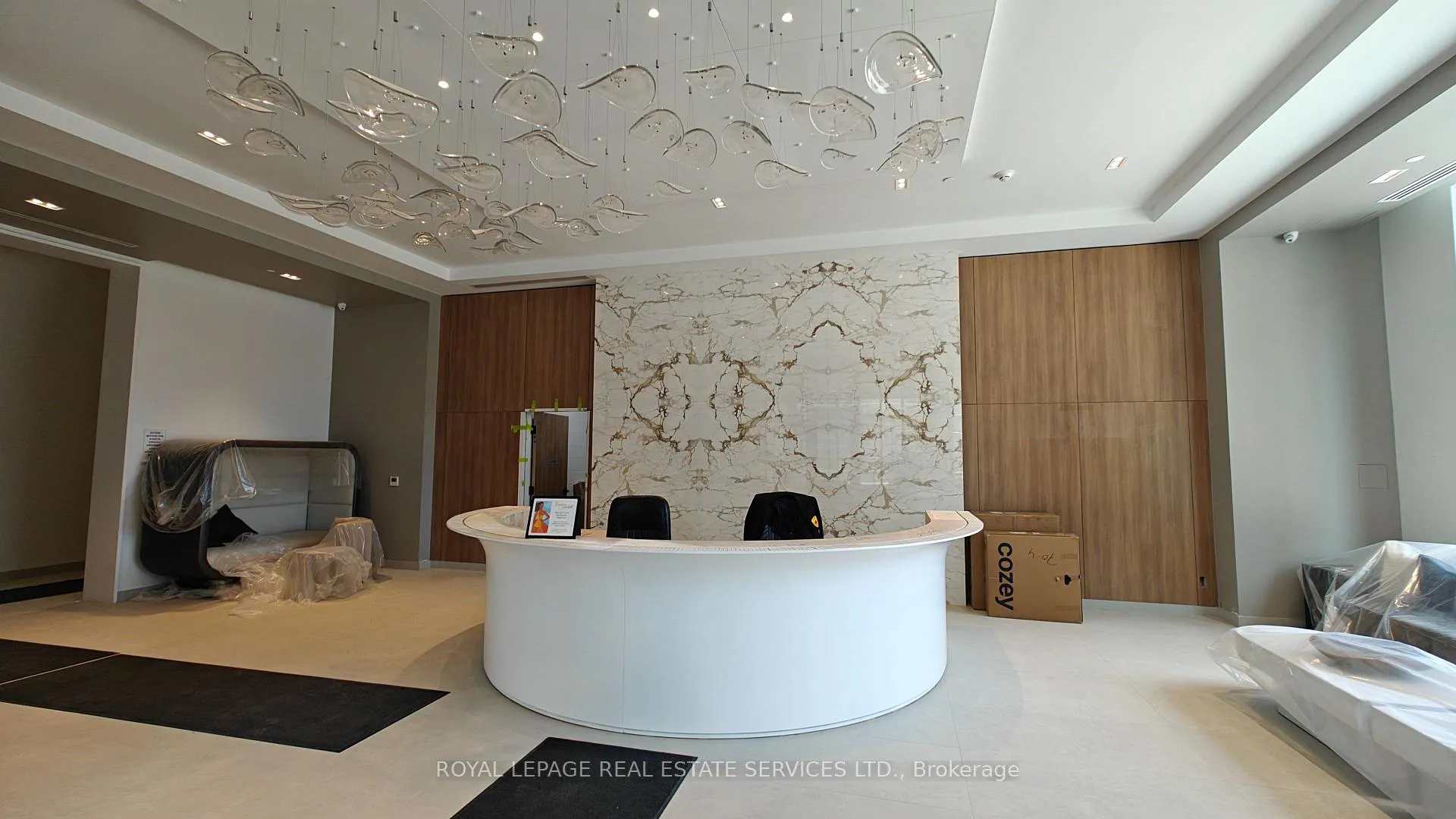 Photo 17 of Unit 411, 2075 Lakeshore Road, Burlington, Brant — HOMEH