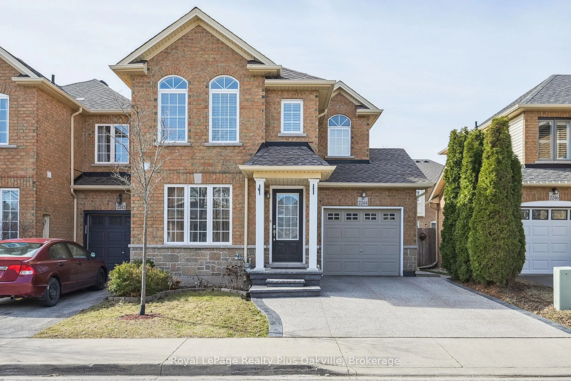 Photo 1 of 2244 Stokes Lane, Burlington, Orchard — HOMEH