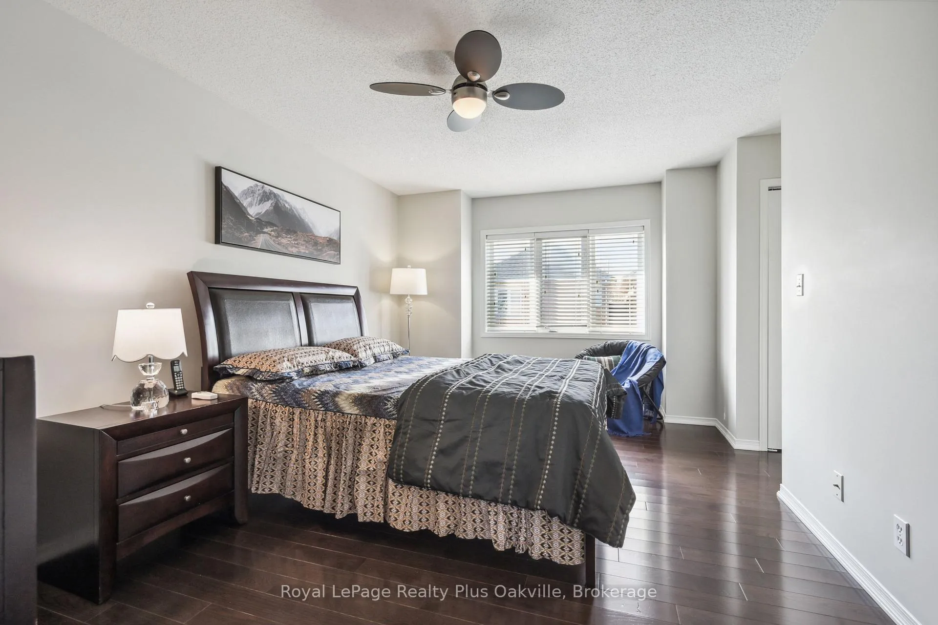 Photo 16 of 2244 Stokes Lane, Burlington, Orchard — HOMEH