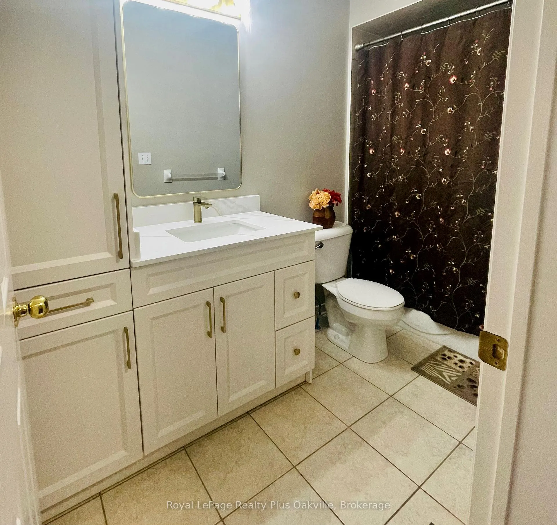 Photo 19 of 2244 Stokes Lane, Burlington, Orchard — HOMEH