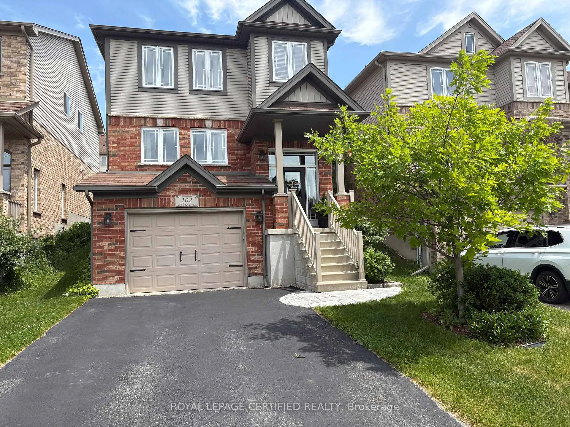 Photo 1 of 102 Oakes Crescent, Guelph, Grange Road — HOMEH