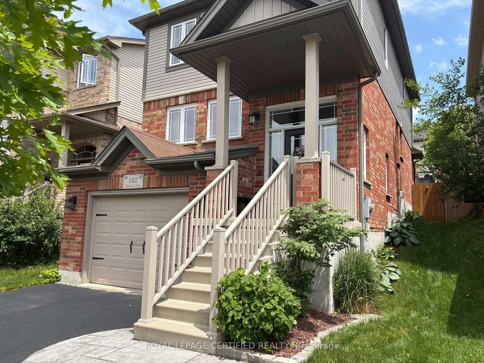 Photo 2 of 102 Oakes Crescent, Guelph, Grange Road — HOMEH
