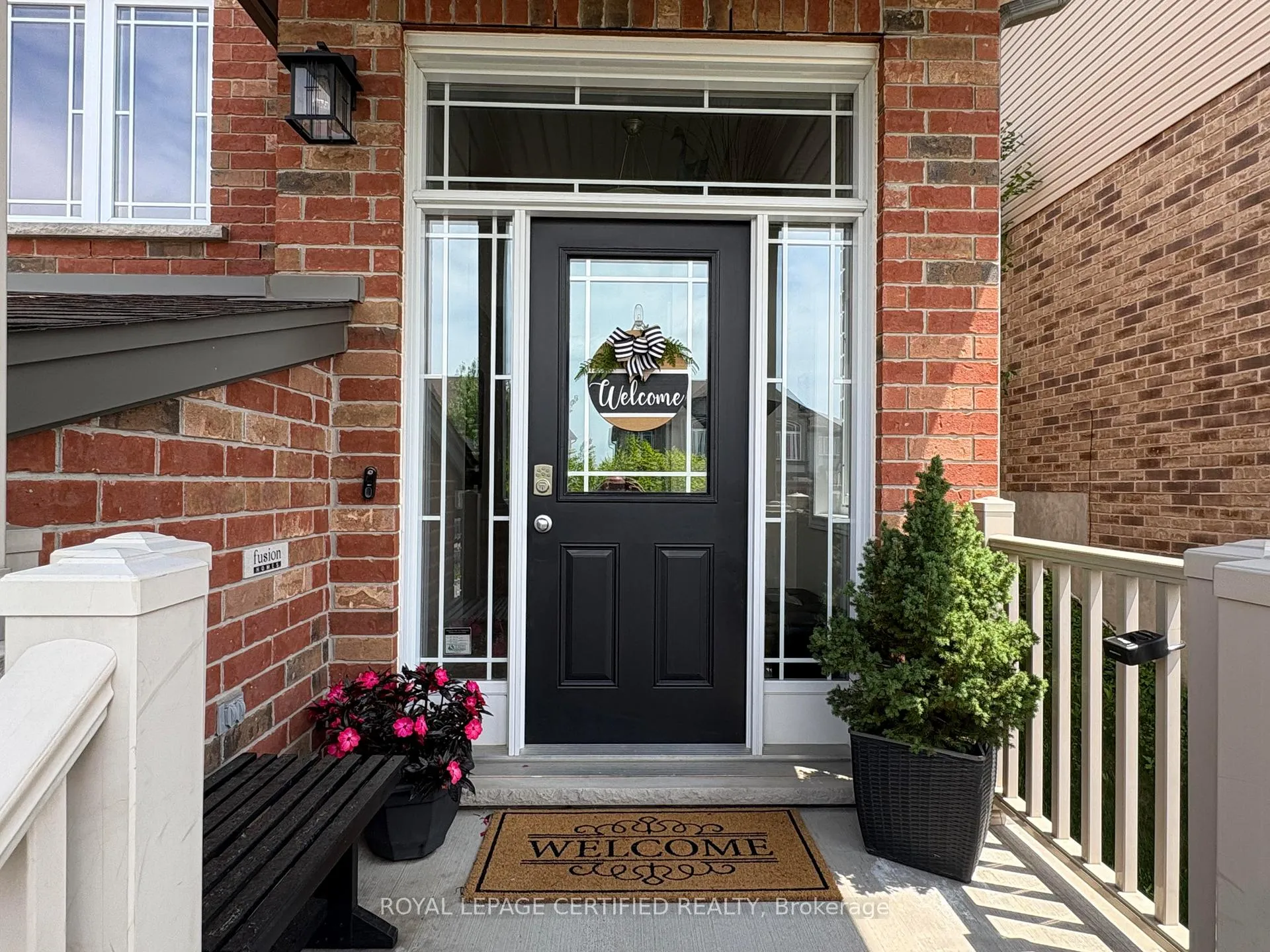 Photo 3 of 102 Oakes Crescent, Guelph, Grange Road — HOMEH