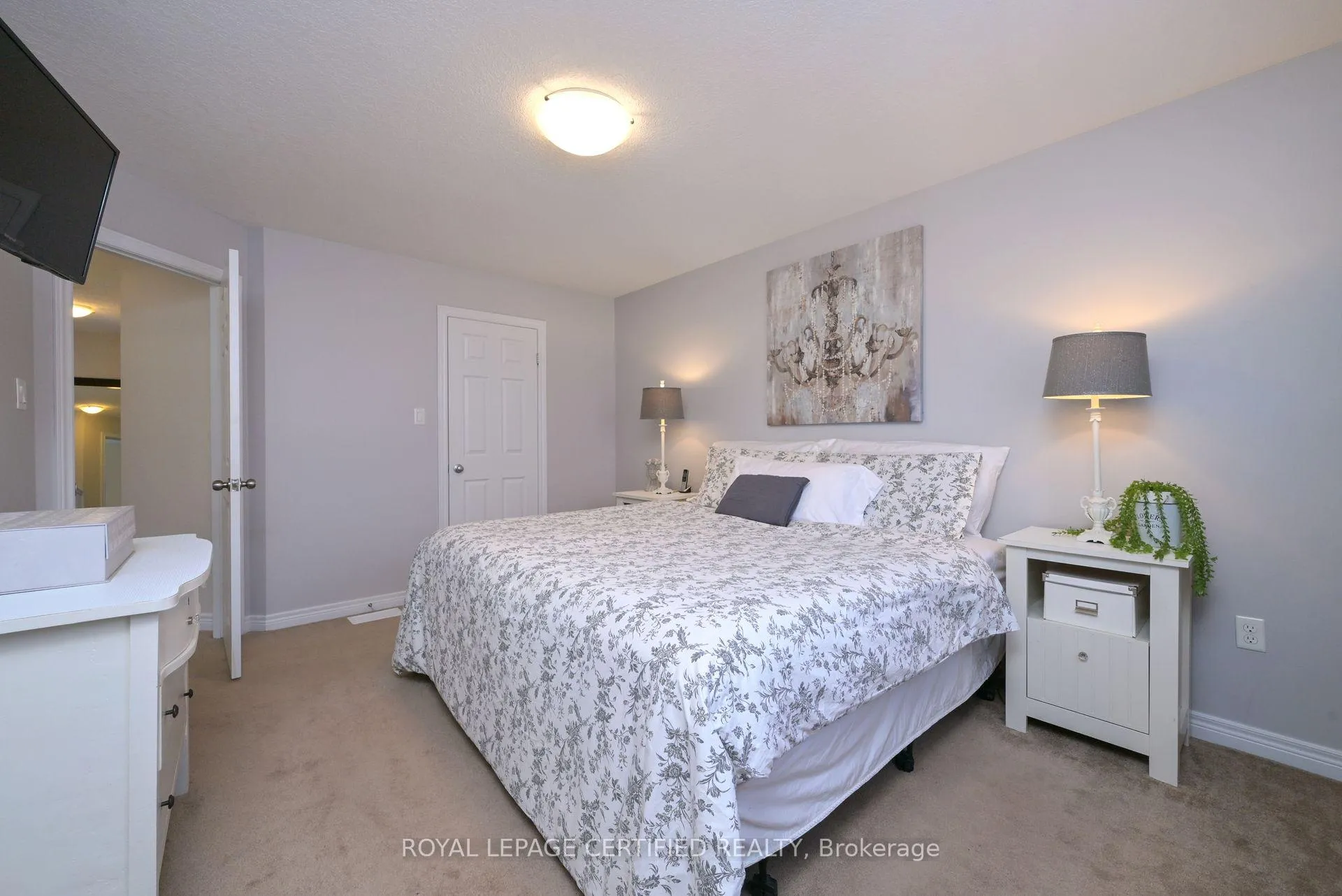 Photo 14 of 102 Oakes Crescent, Guelph, Grange Road — HOMEH