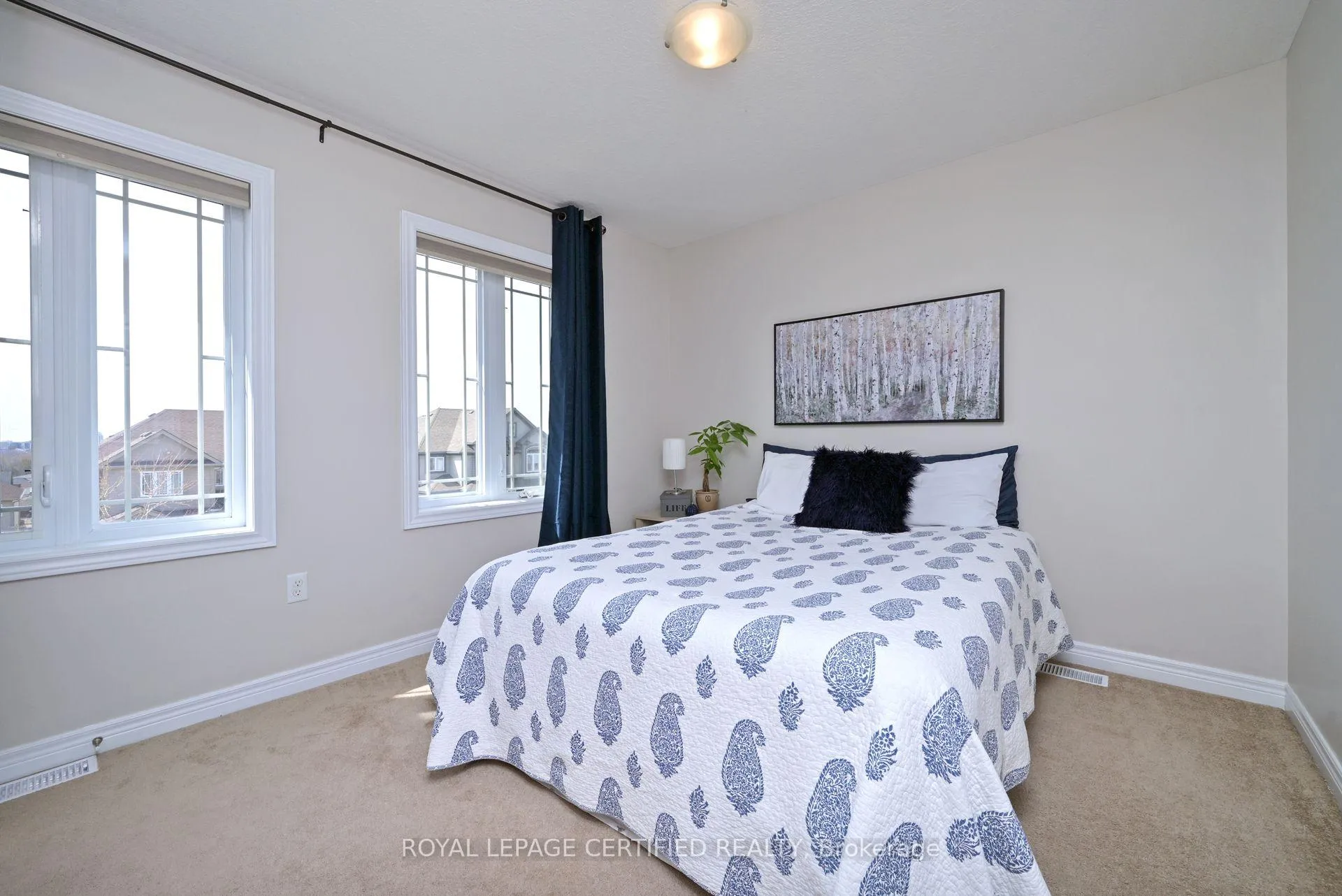 Photo 16 of 102 Oakes Crescent, Guelph, Grange Road — HOMEH