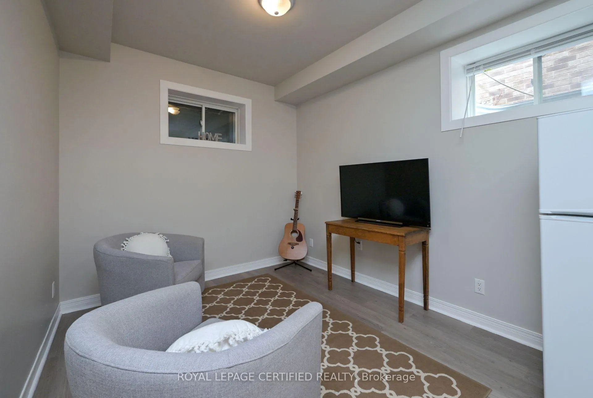 Photo 22 of 102 Oakes Crescent, Guelph, Grange Road — HOMEH