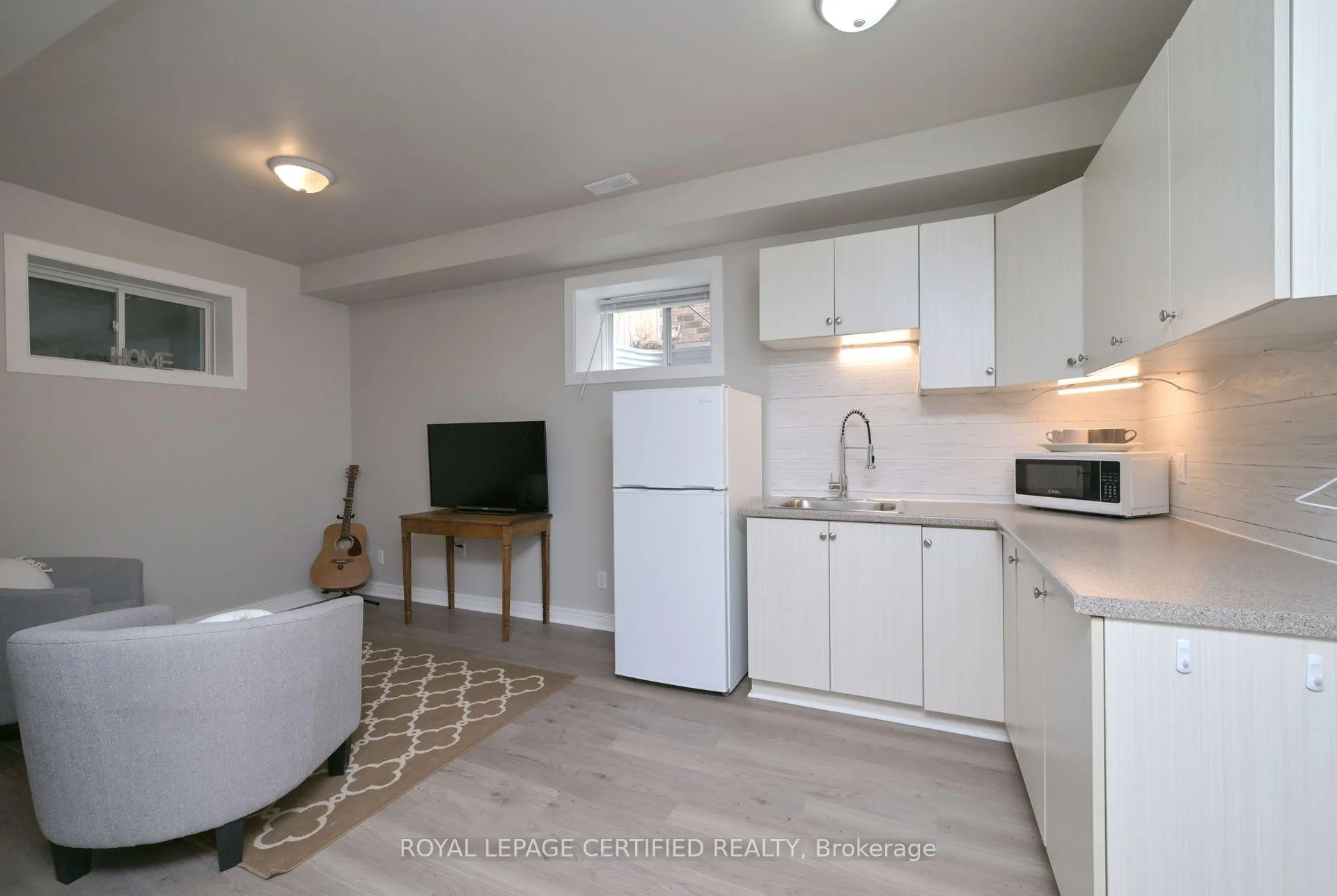 Photo 24 of 102 Oakes Crescent, Guelph, Grange Road — HOMEH
