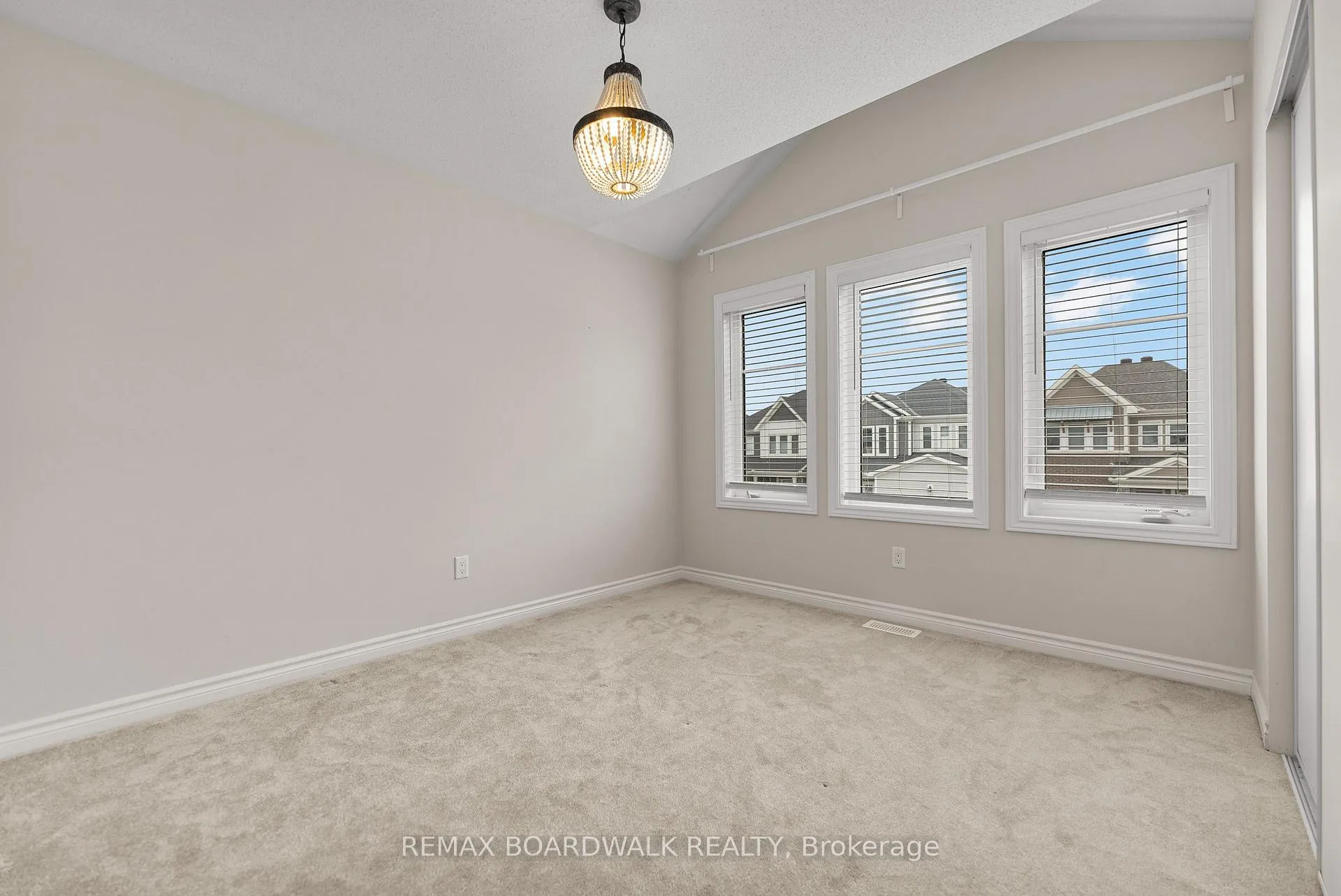 Photo 21 of 179 Equitation Circle, Ottawa, Goulbourn Twp From Franktown Rd/South To Rideau — HOMEH