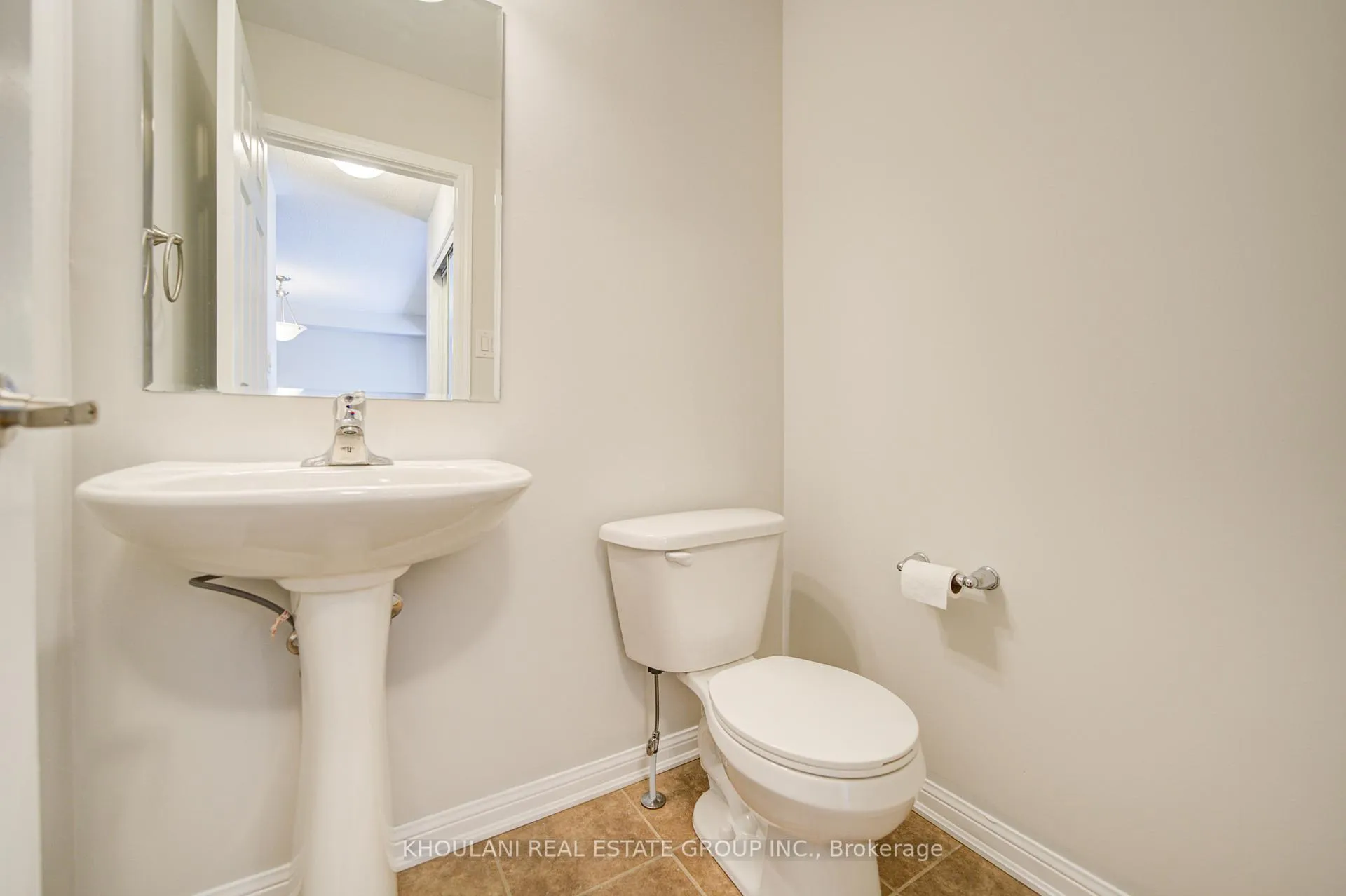 Photo 18 of 1034 Diefenbaker Street, Milton, Willmott — HOMEH