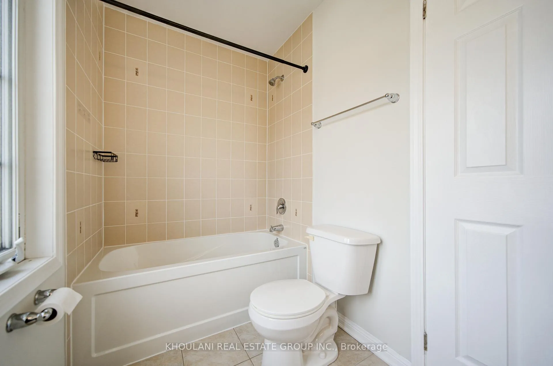 Photo 34 of 1034 Diefenbaker Street, Milton, Willmott — HOMEH