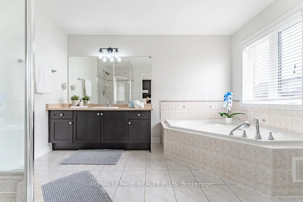 Photo 22 of 580 Holland Heights, Milton, Scott — HOMEH