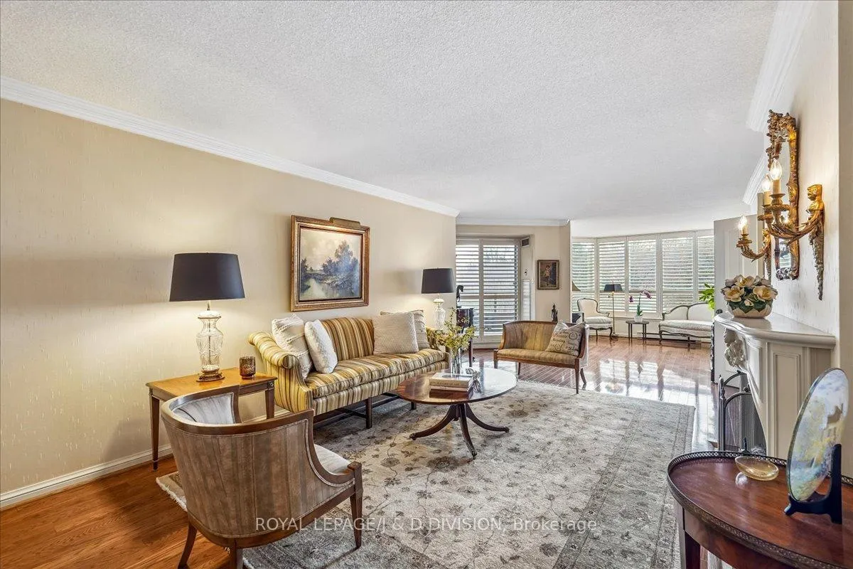 Photo 5 of Unit 507, 3800 Yonge Street, Toronto, Bedford Park-Nortown — HOMEH
