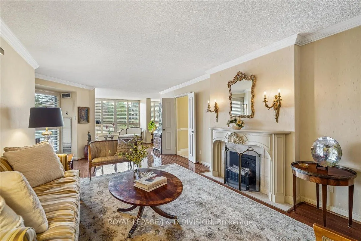 Photo 6 of Unit 507, 3800 Yonge Street, Toronto, Bedford Park-Nortown — HOMEH