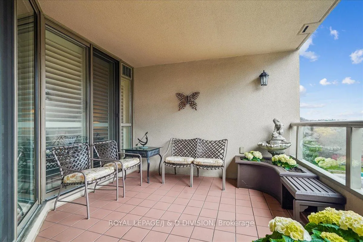 Photo 12 of Unit 507, 3800 Yonge Street, Toronto, Bedford Park-Nortown — HOMEH