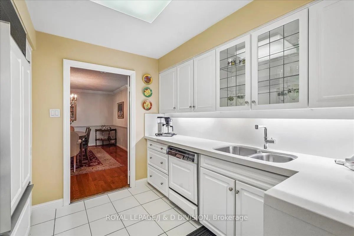 Photo 13 of Unit 507, 3800 Yonge Street, Toronto, Bedford Park-Nortown — HOMEH