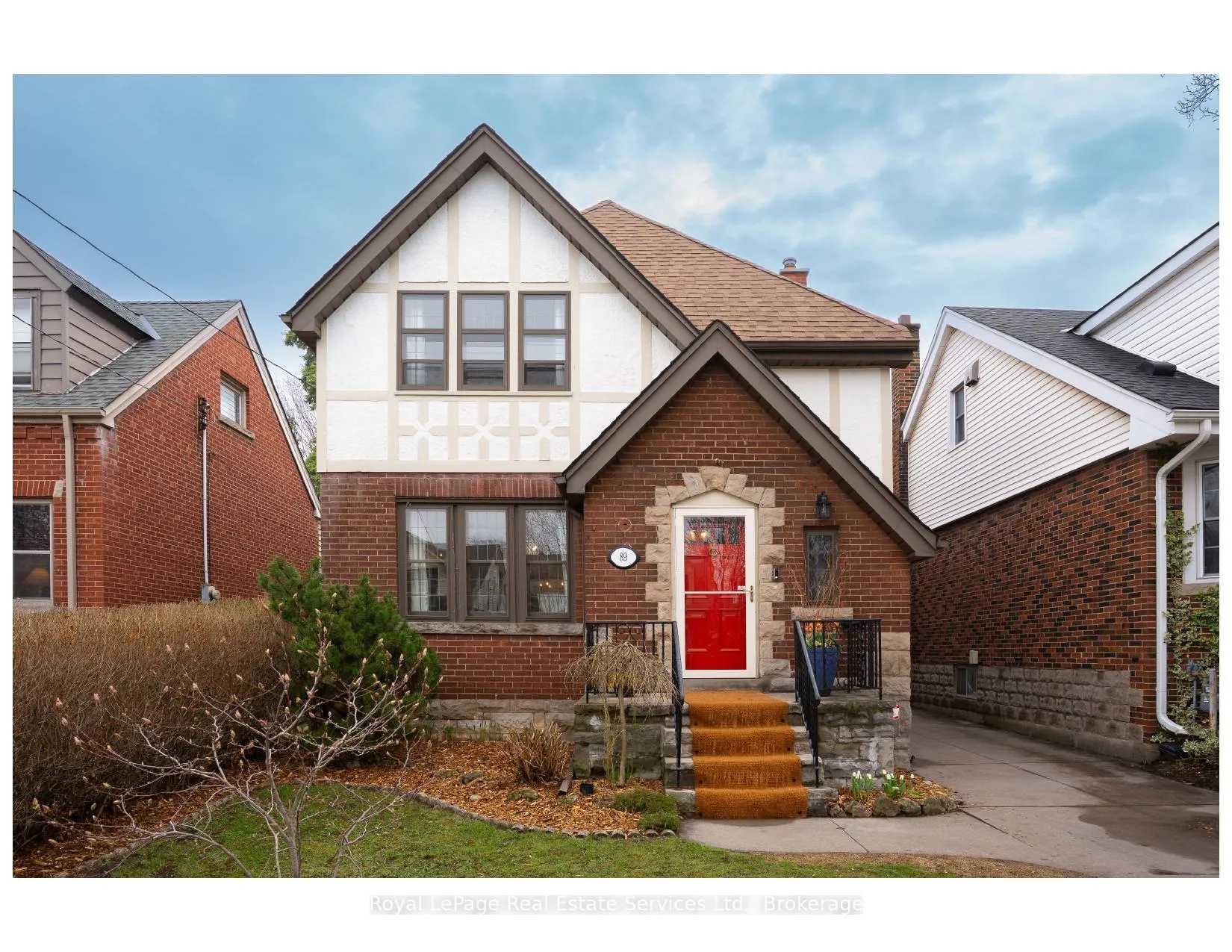 Front of 89 Edgemont Street S