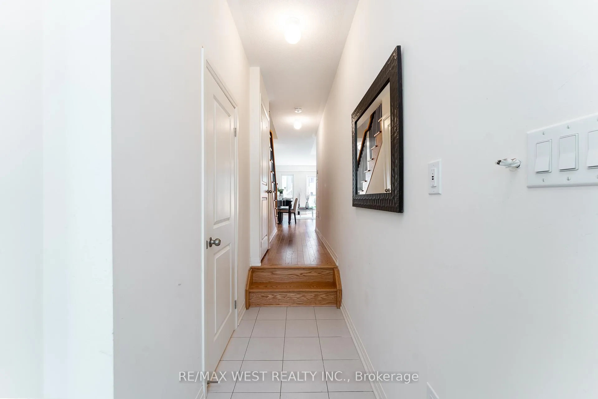 Photo 6 of 153 Sailors Landing Drive, Clarington, Bowmanville — HOMEH