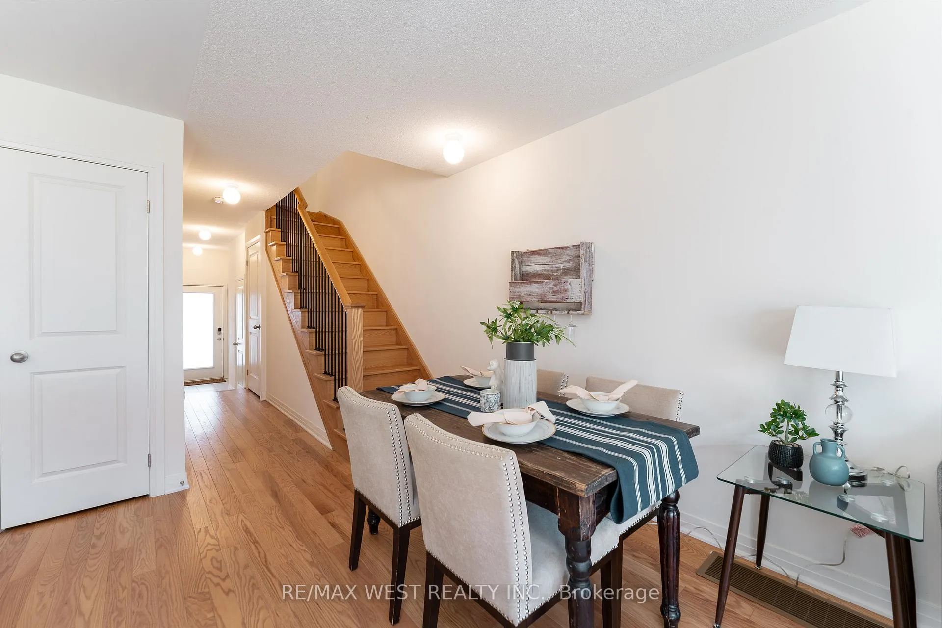 Photo 16 of 153 Sailors Landing Drive, Clarington, Bowmanville — HOMEH
