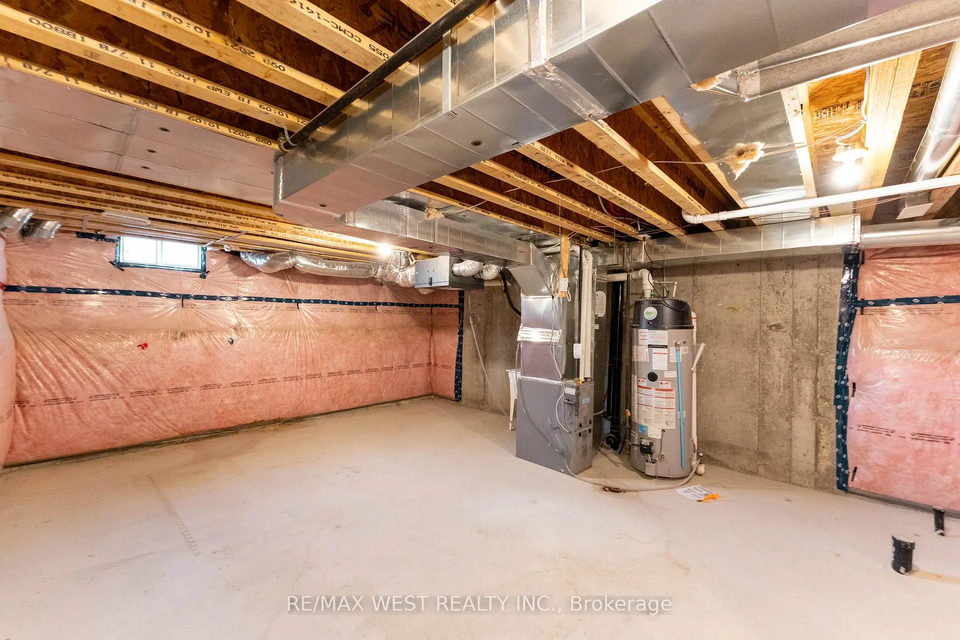 Photo 31 of 153 Sailors Landing Drive, Clarington, Bowmanville — HOMEH