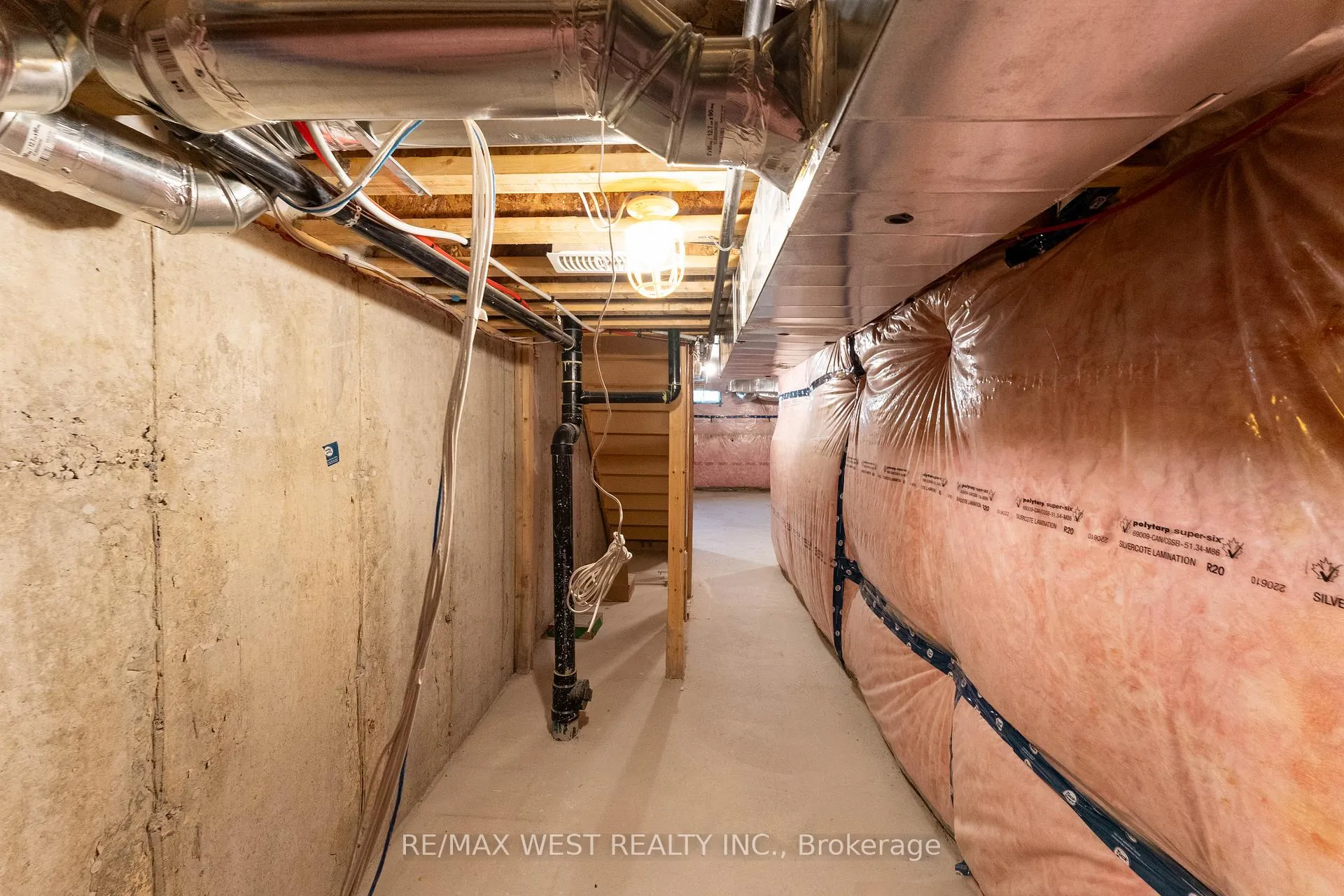 Photo 37 of 153 Sailors Landing Drive, Clarington, Bowmanville — HOMEH