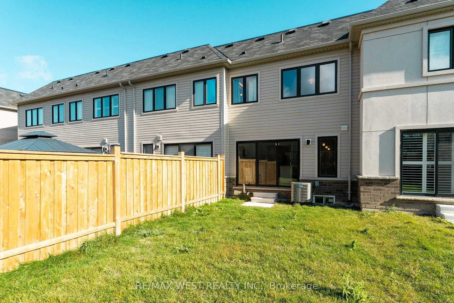 Photo 40 of 153 Sailors Landing Drive, Clarington, Bowmanville — HOMEH