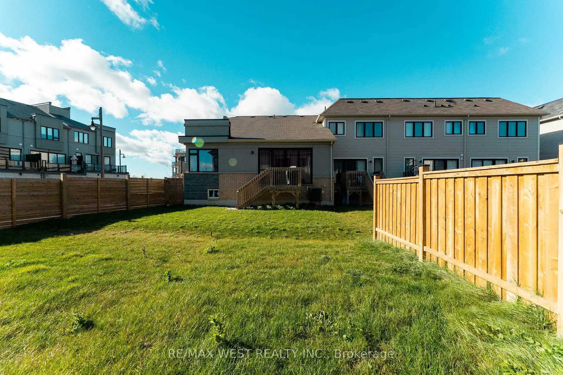 Photo 42 of 153 Sailors Landing Drive, Clarington, Bowmanville — HOMEH