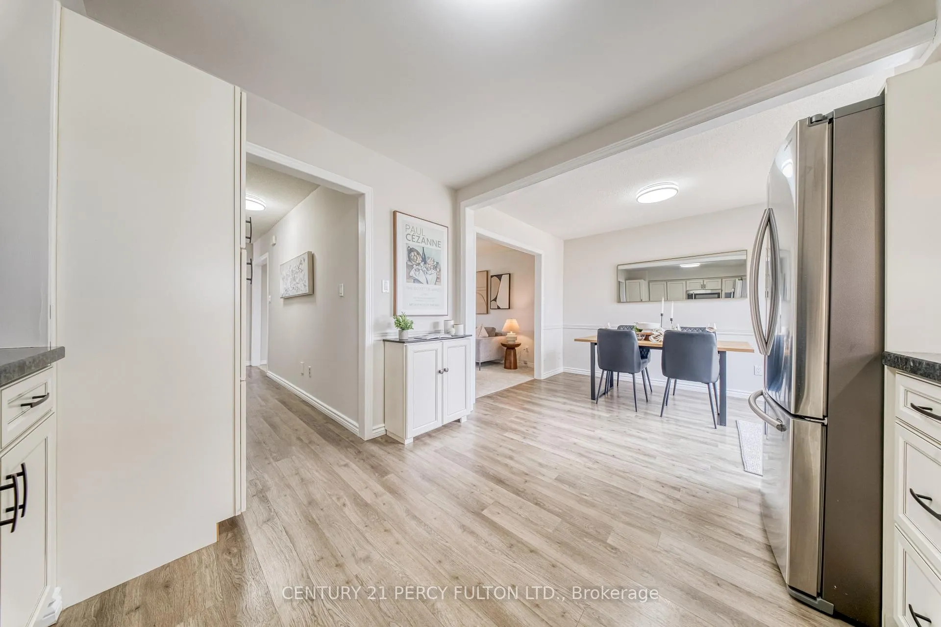 Photo 15 of 1323 Fenelon Crescent, Oshawa, Stevenson — HOMEH