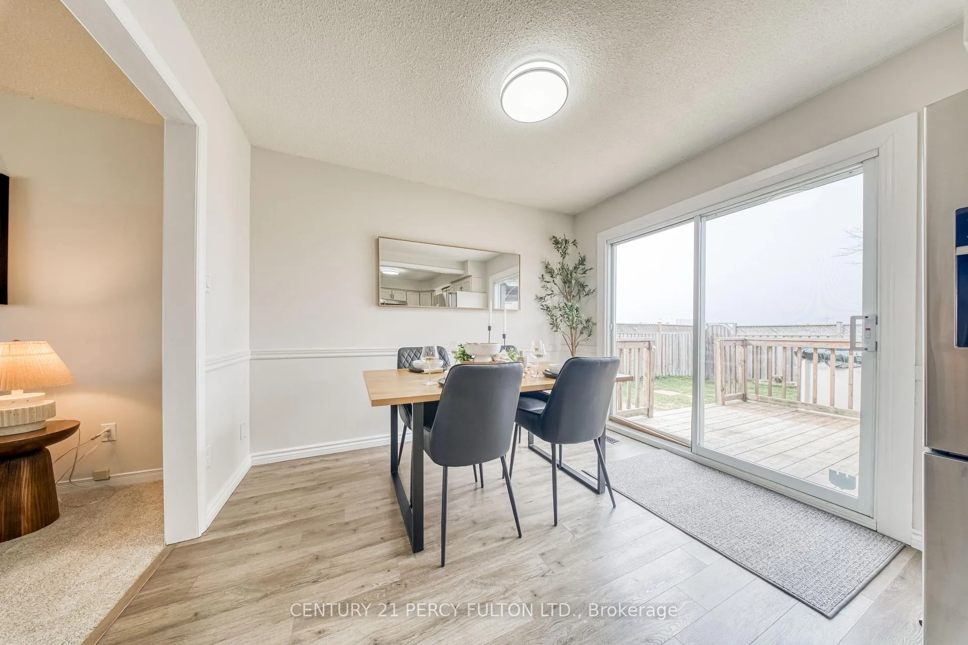 Photo 16 of 1323 Fenelon Crescent, Oshawa, Stevenson — HOMEH