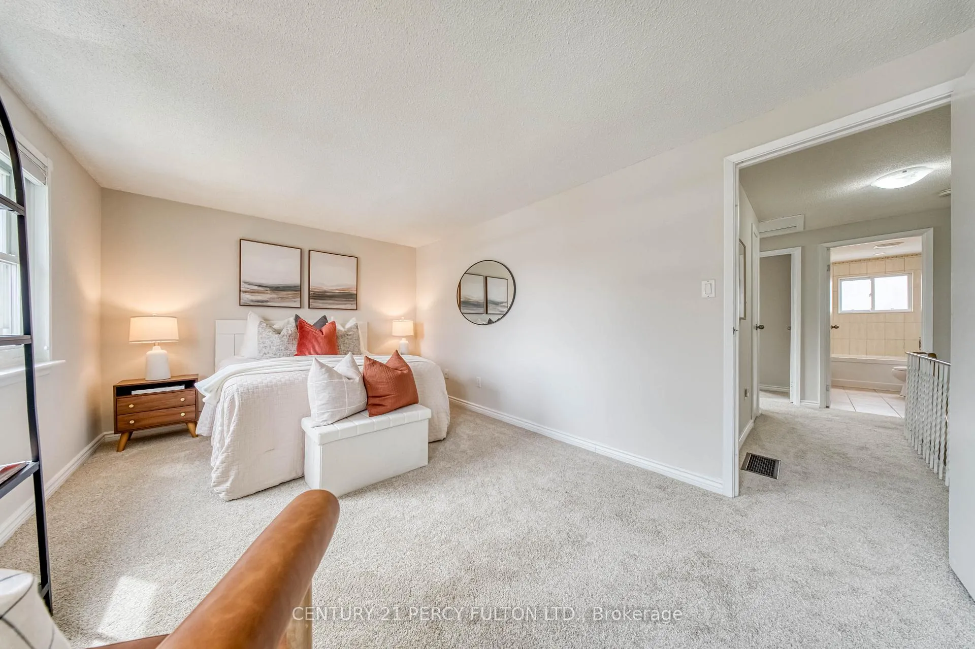 Photo 21 of 1323 Fenelon Crescent, Oshawa, Stevenson — HOMEH