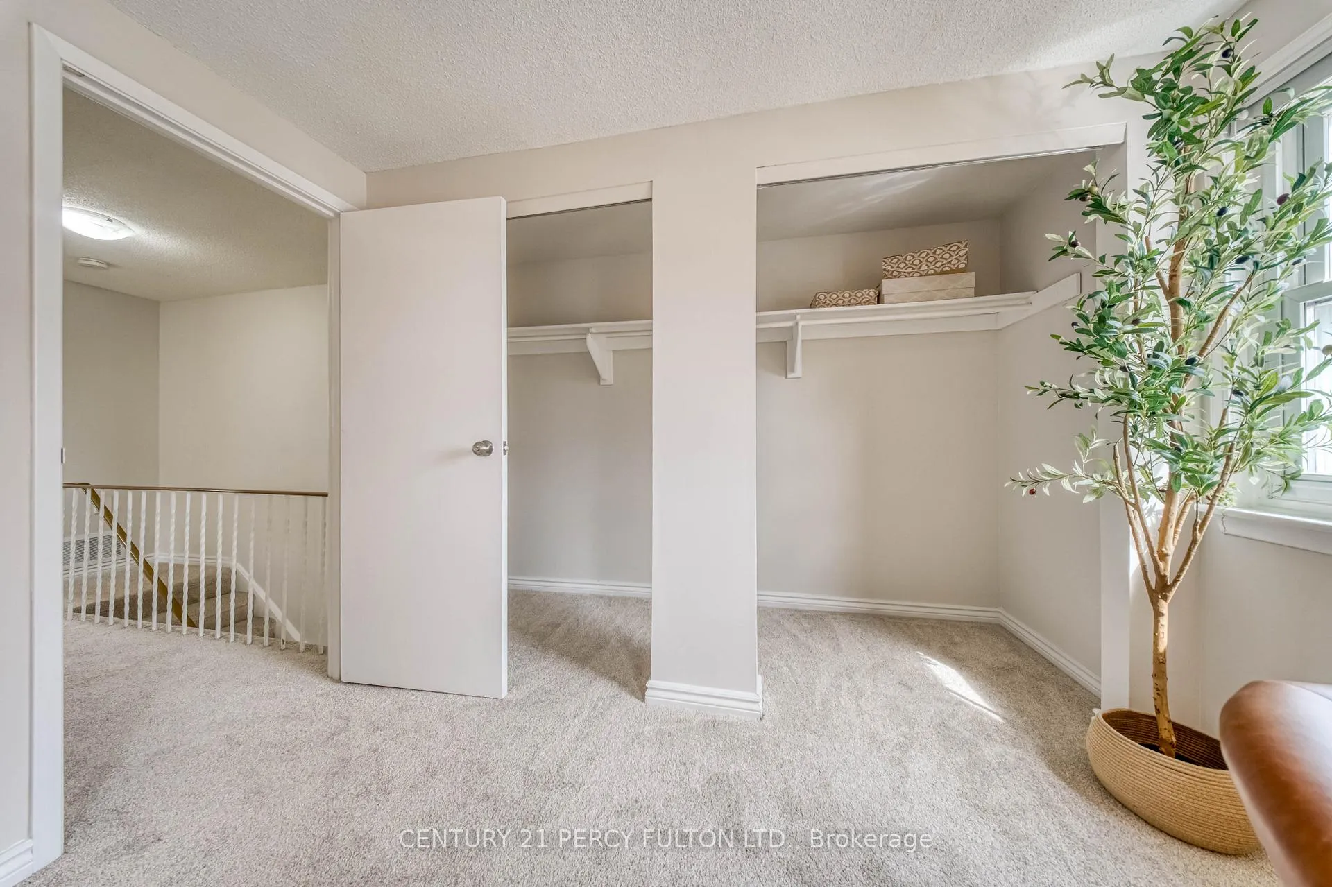 Photo 23 of 1323 Fenelon Crescent, Oshawa, Stevenson — HOMEH