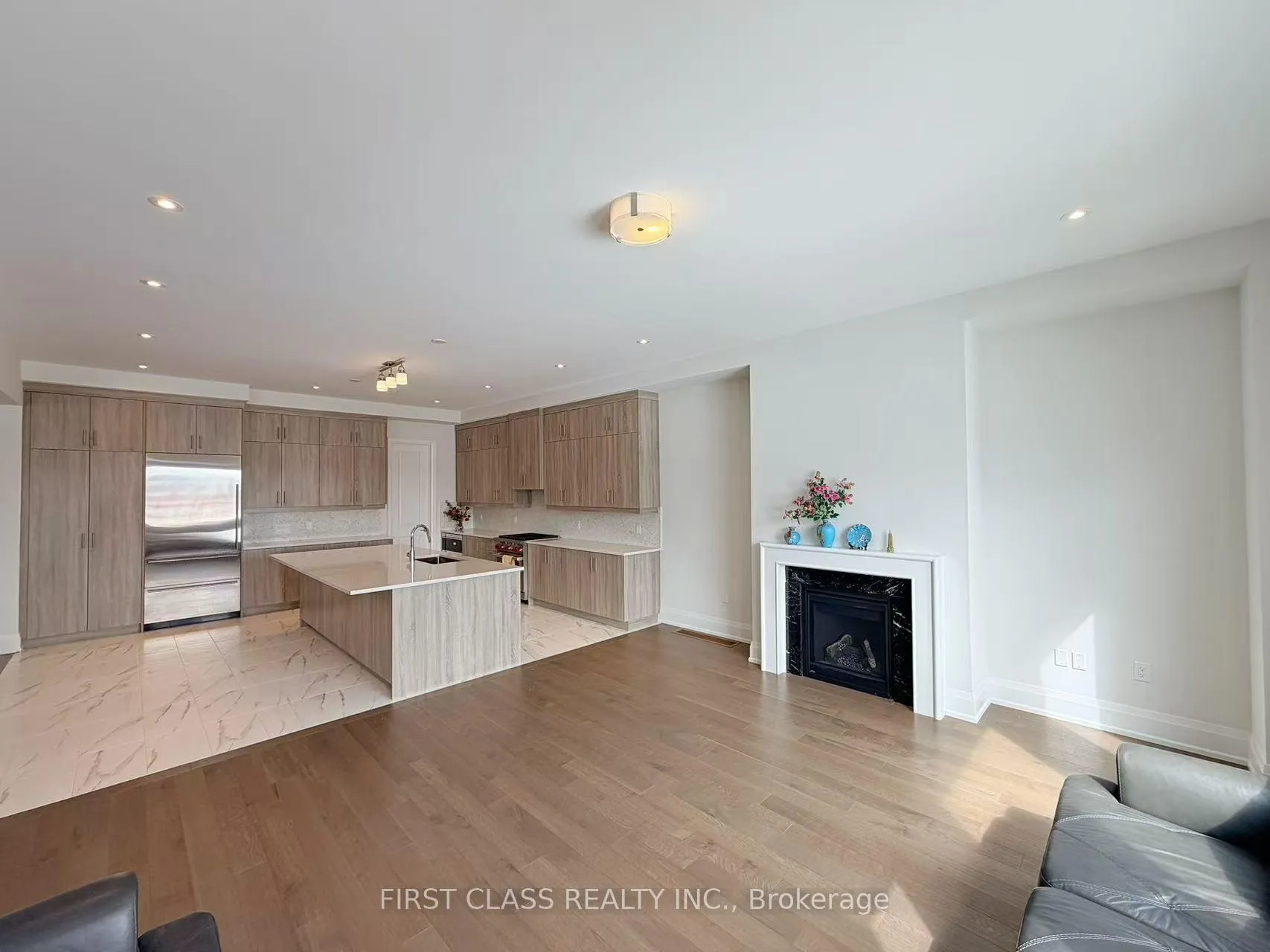 Photo 7 of 68 Tranquility Crescent, Markham, Angus Glen — HOMEH