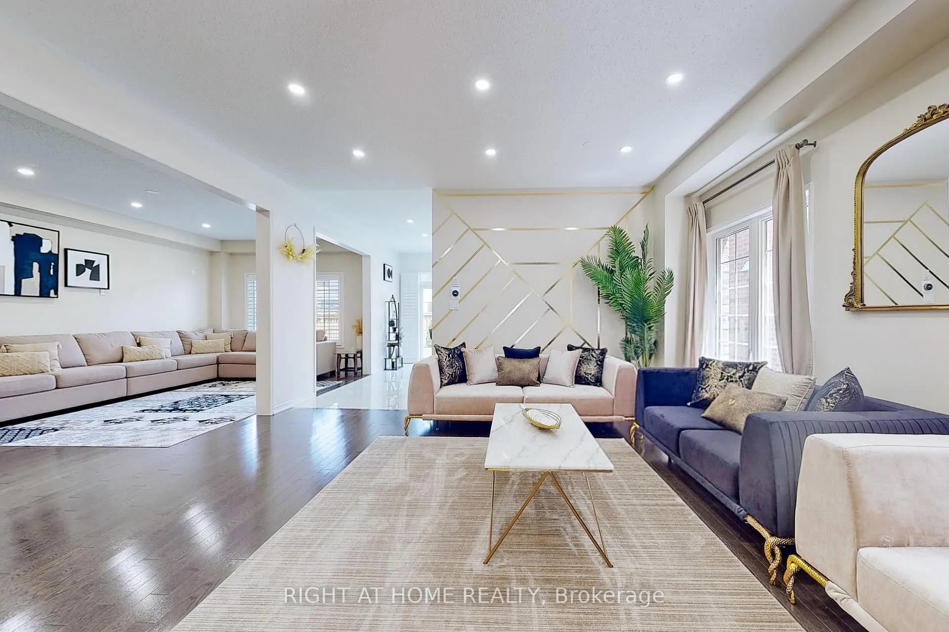 Photo 4 of 1733 Frederick Mason Drive E, Oshawa, Taunton — HOMEH