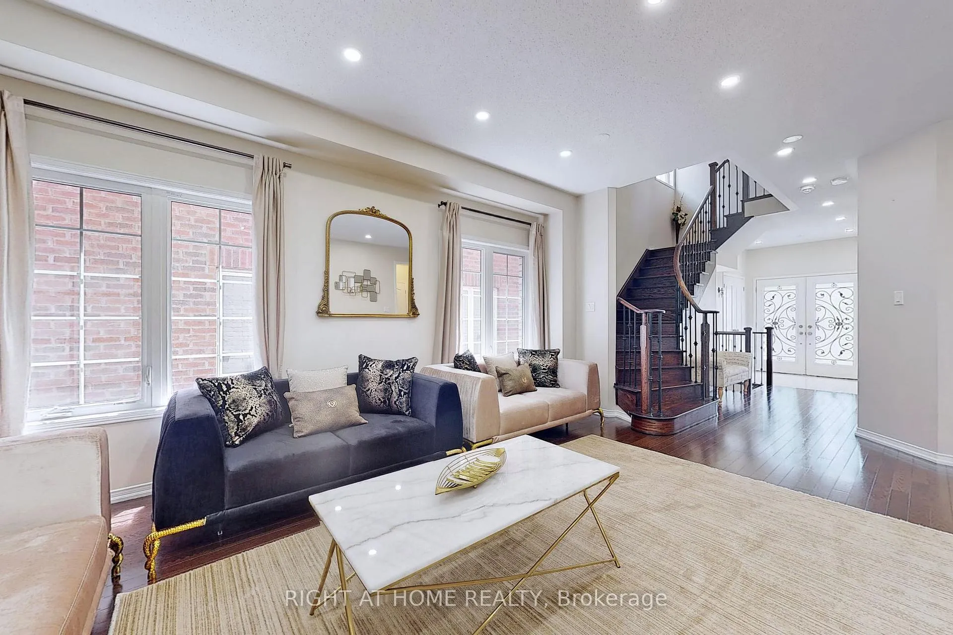 Photo 7 of 1733 Frederick Mason Drive E, Oshawa, Taunton — HOMEH