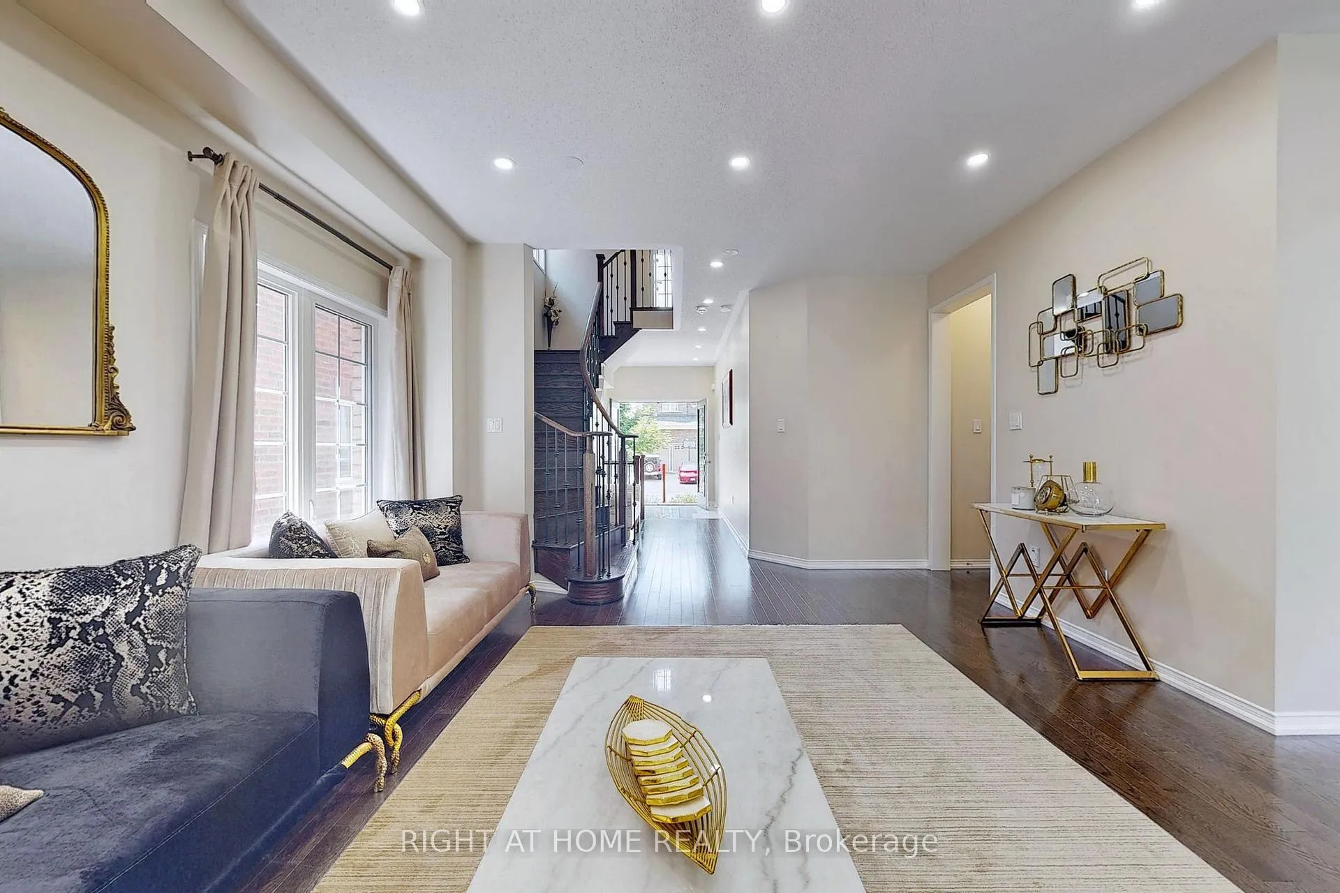 Photo 8 of 1733 Frederick Mason Drive E, Oshawa, Taunton — HOMEH